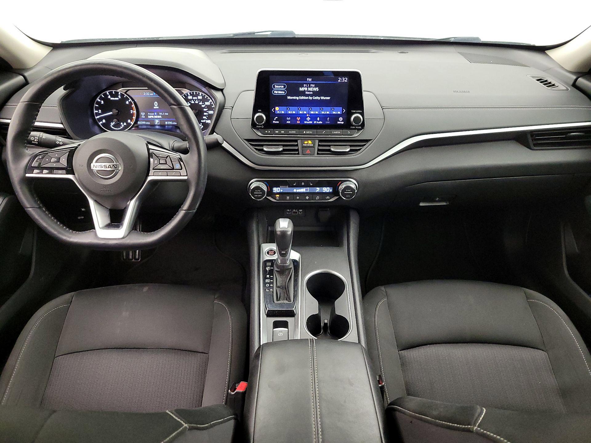 Thumbnail: 2019 Nissan Altima - 9