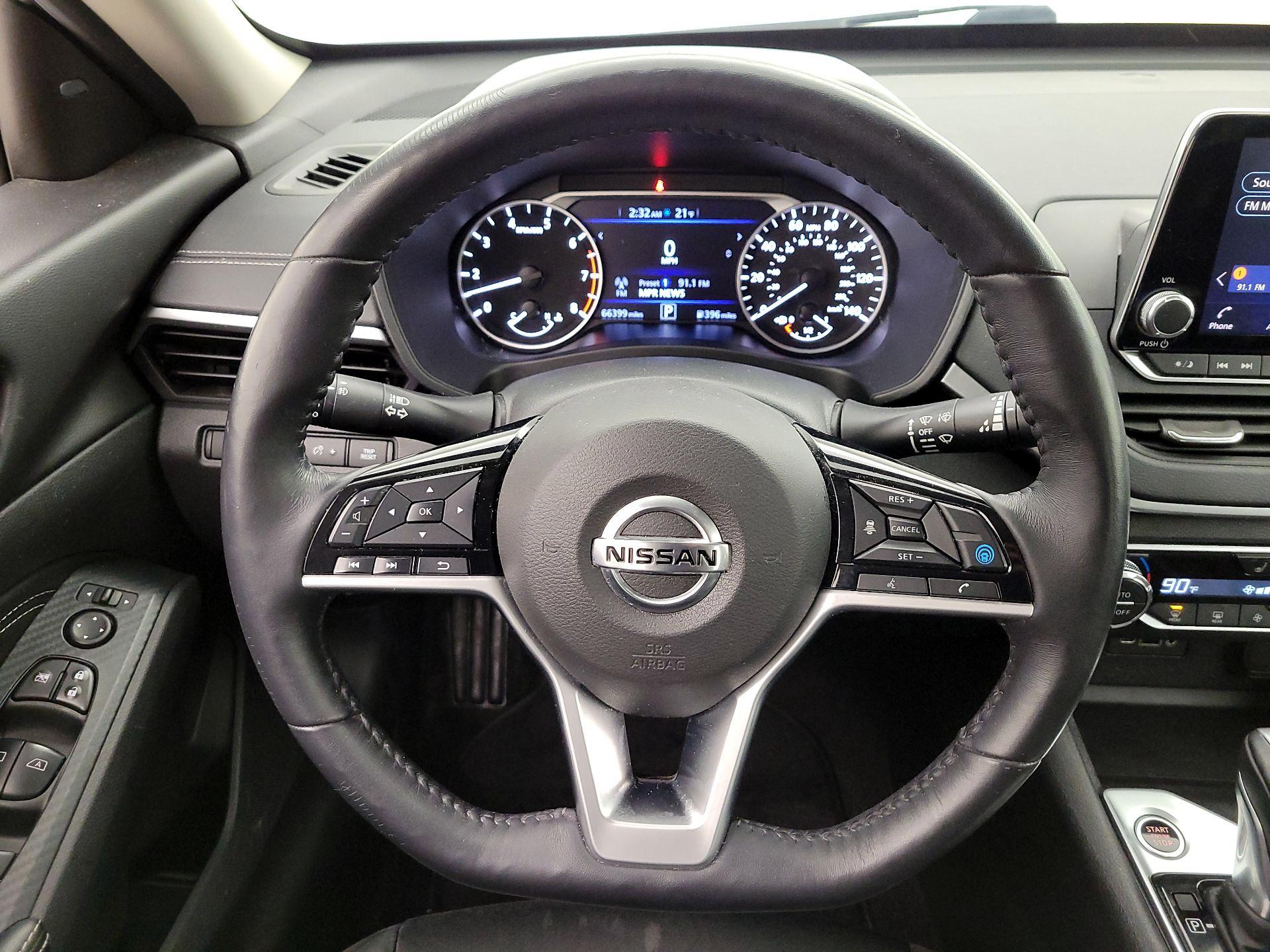 Thumbnail: 2019 Nissan Altima - 10