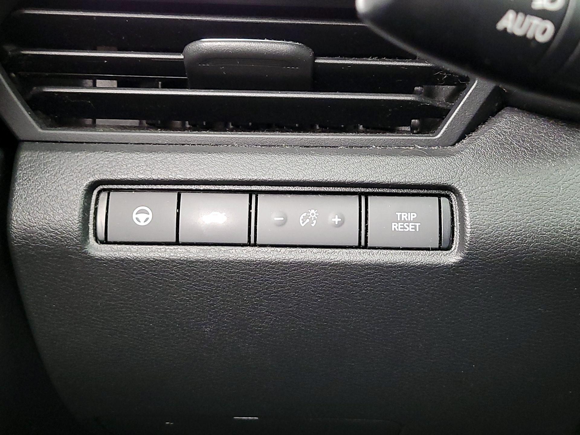 Thumbnail: 2019 Nissan Altima - 13