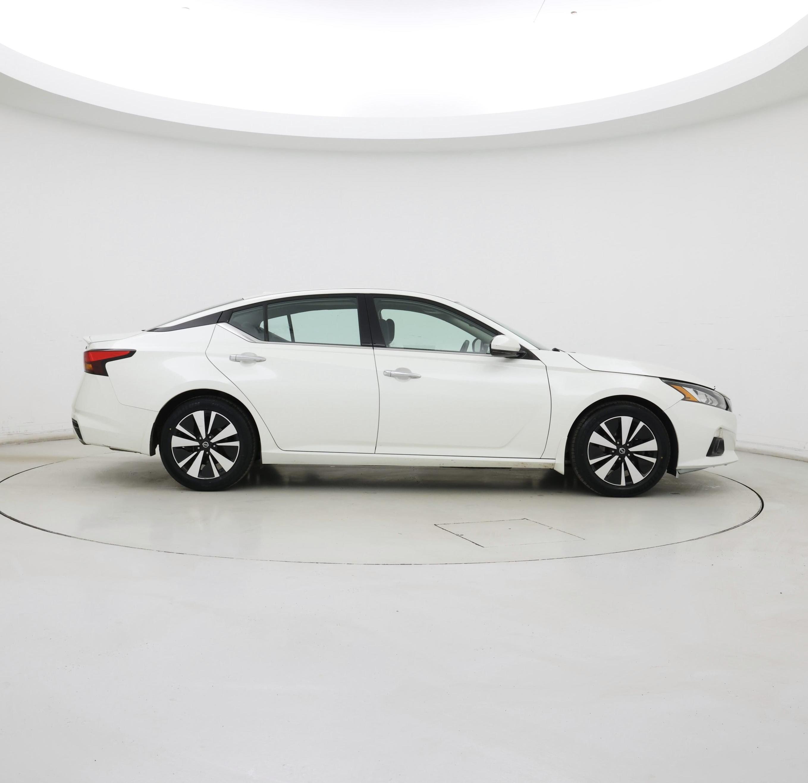 Thumbnail: 2019 Nissan Altima - 7