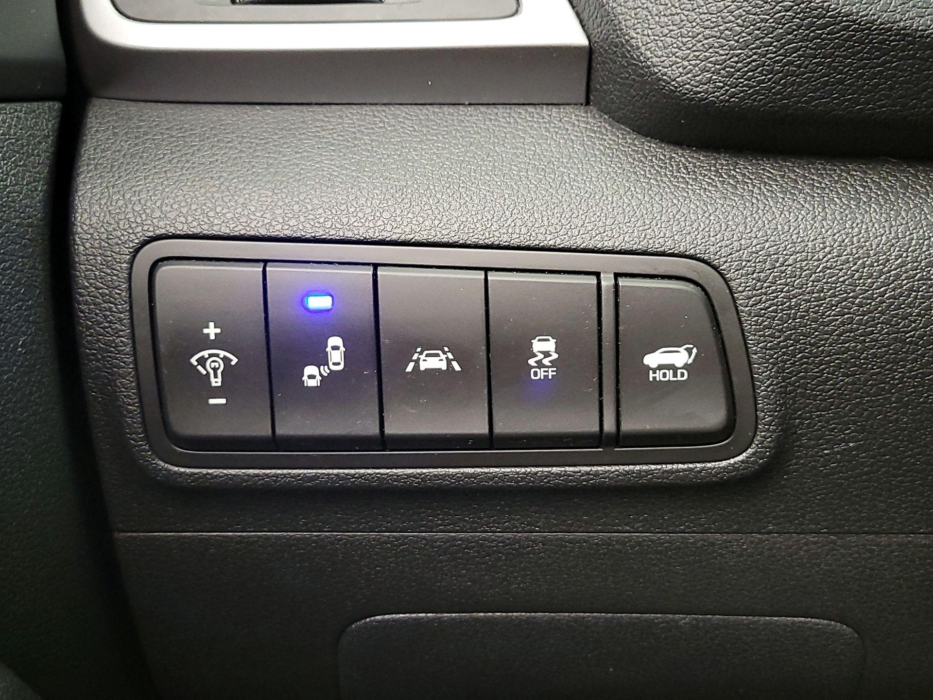 Thumbnail: 2018 Hyundai Tucson - 13