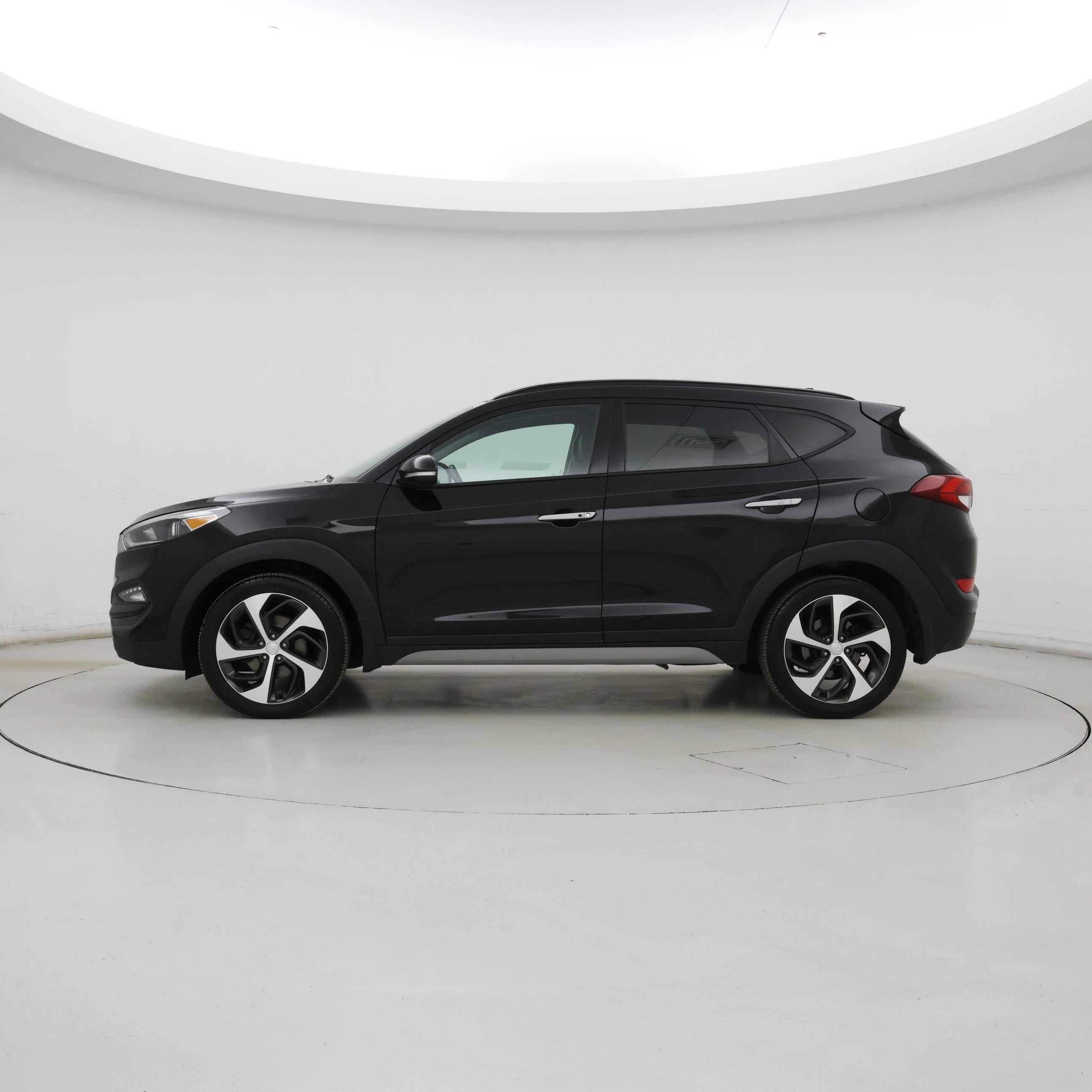 Thumbnail: 2018 Hyundai Tucson - 3