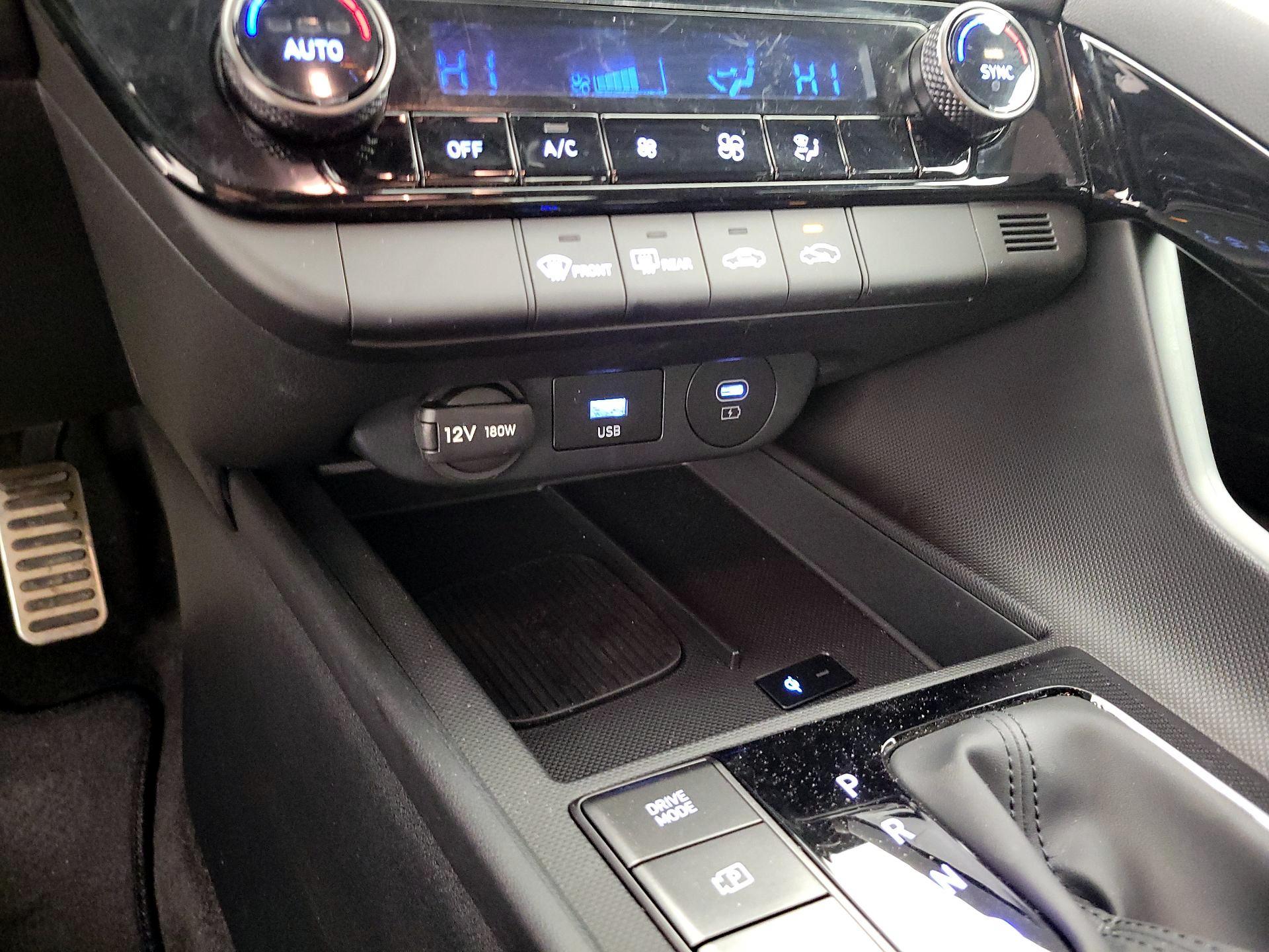 Thumbnail: 2025 Hyundai Elantra - 19