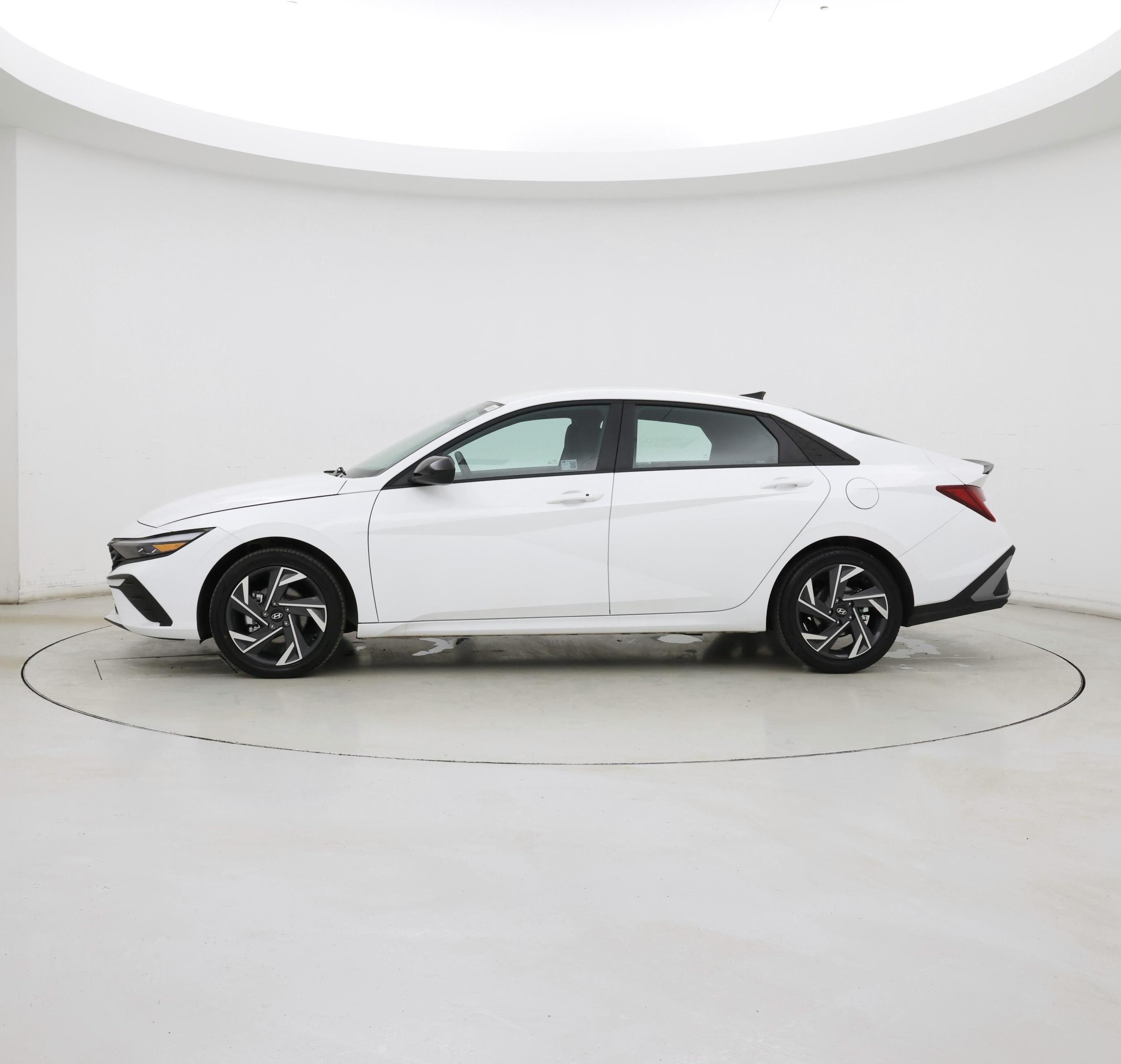 Thumbnail: 2025 Hyundai Elantra - 3