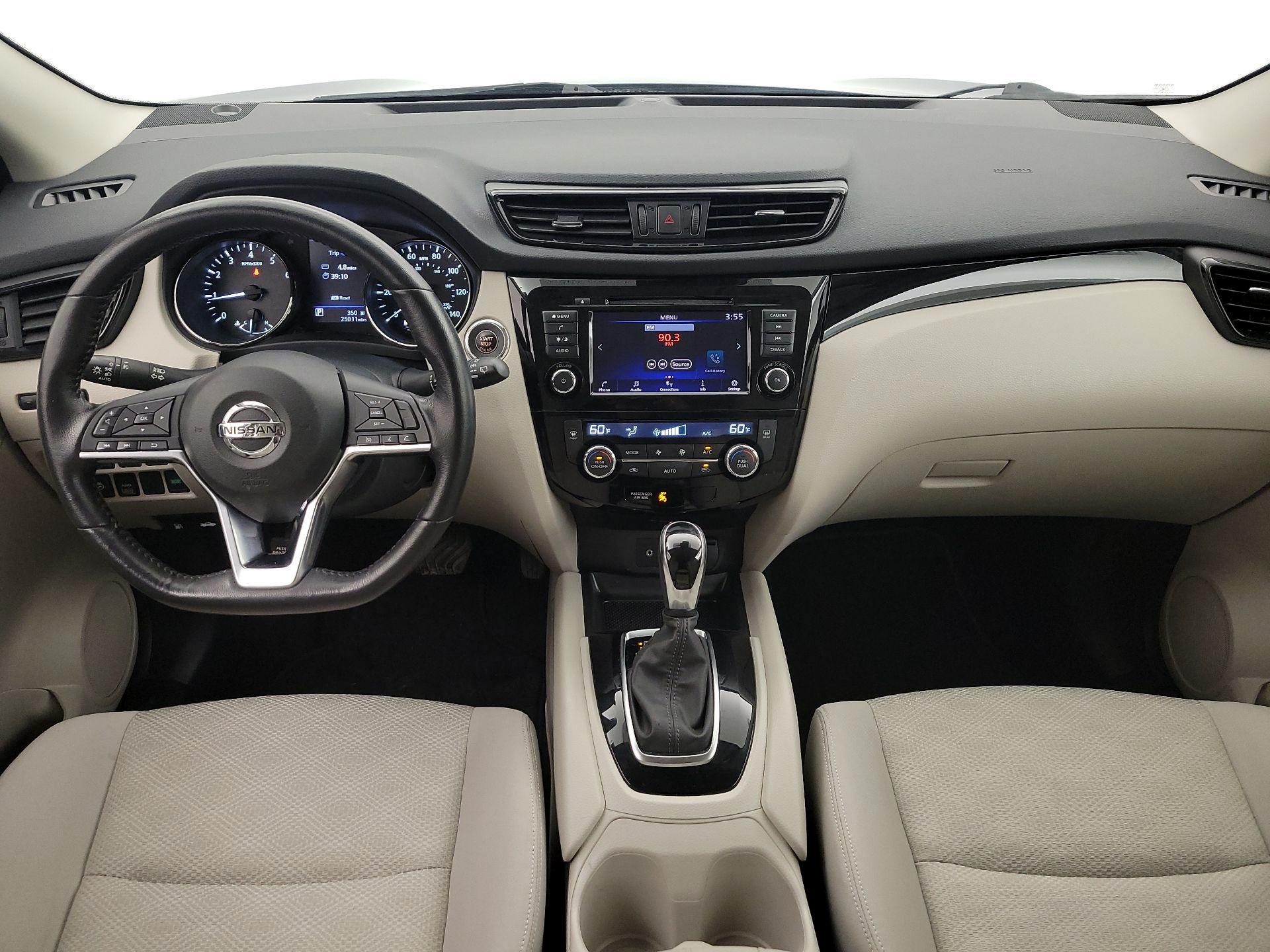 Thumbnail: 2019 Nissan Rogue Sport - 9