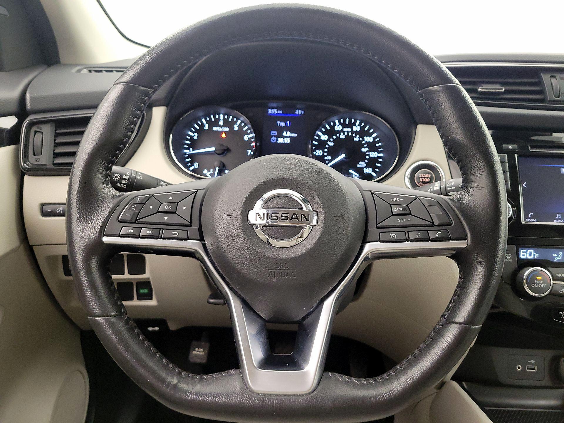 Thumbnail: 2019 Nissan Rogue Sport - 10