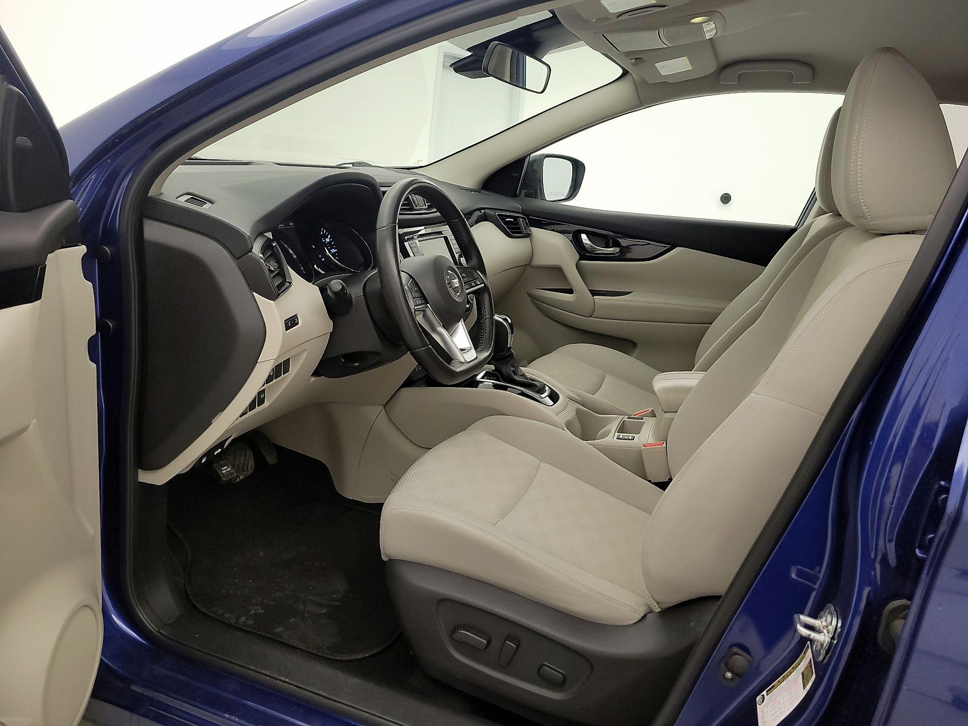 Thumbnail: 2019 Nissan Rogue Sport - 11