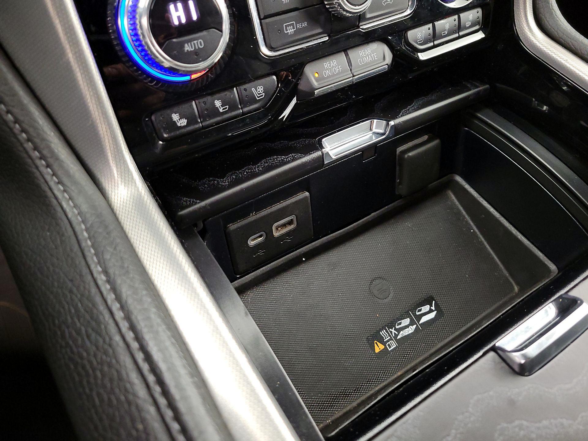 Thumbnail: 2021 GMC Yukon XL - 19