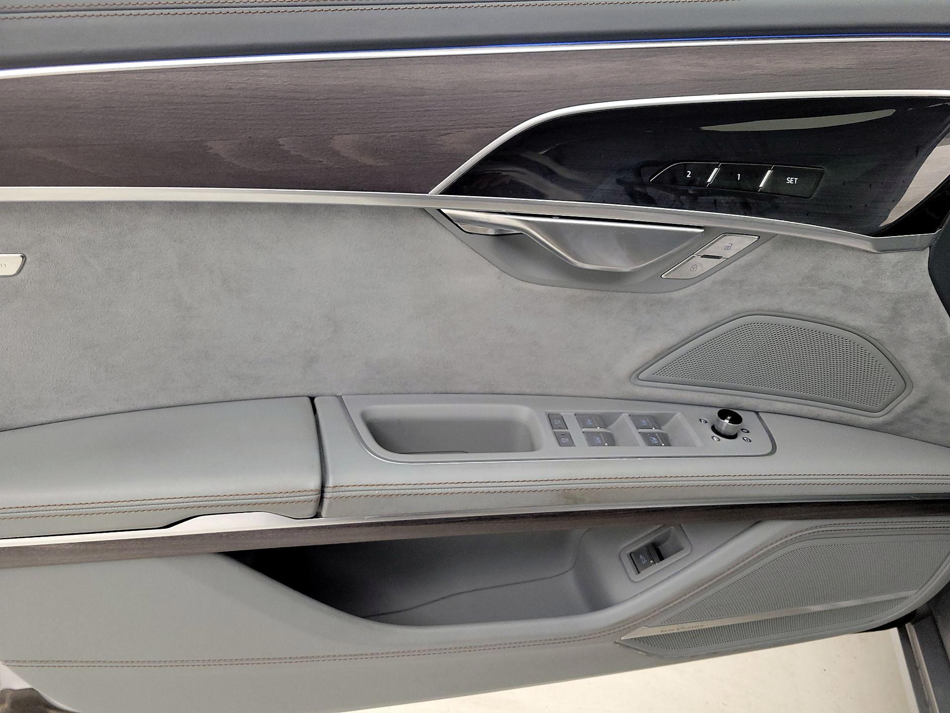 Thumbnail: 2020 Audi A8 - 12