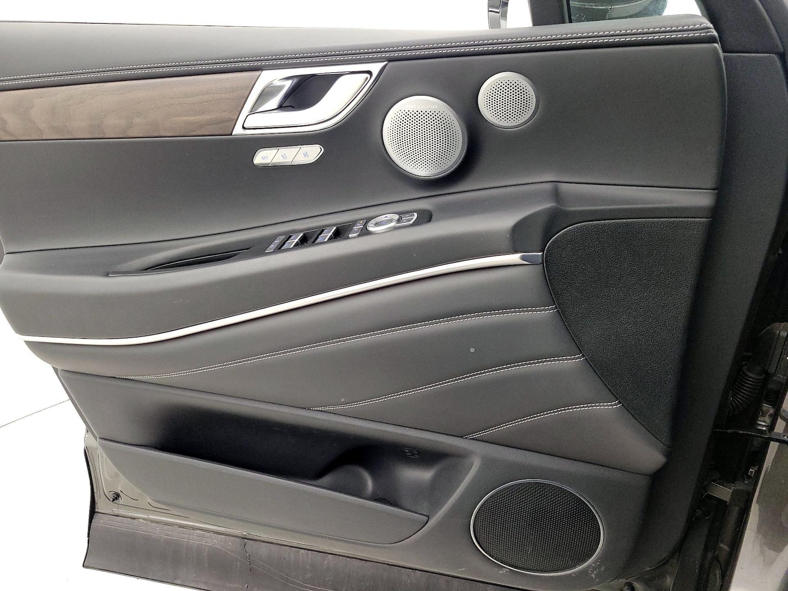 2025 GENESIS GV80 Advanced - Photo 13