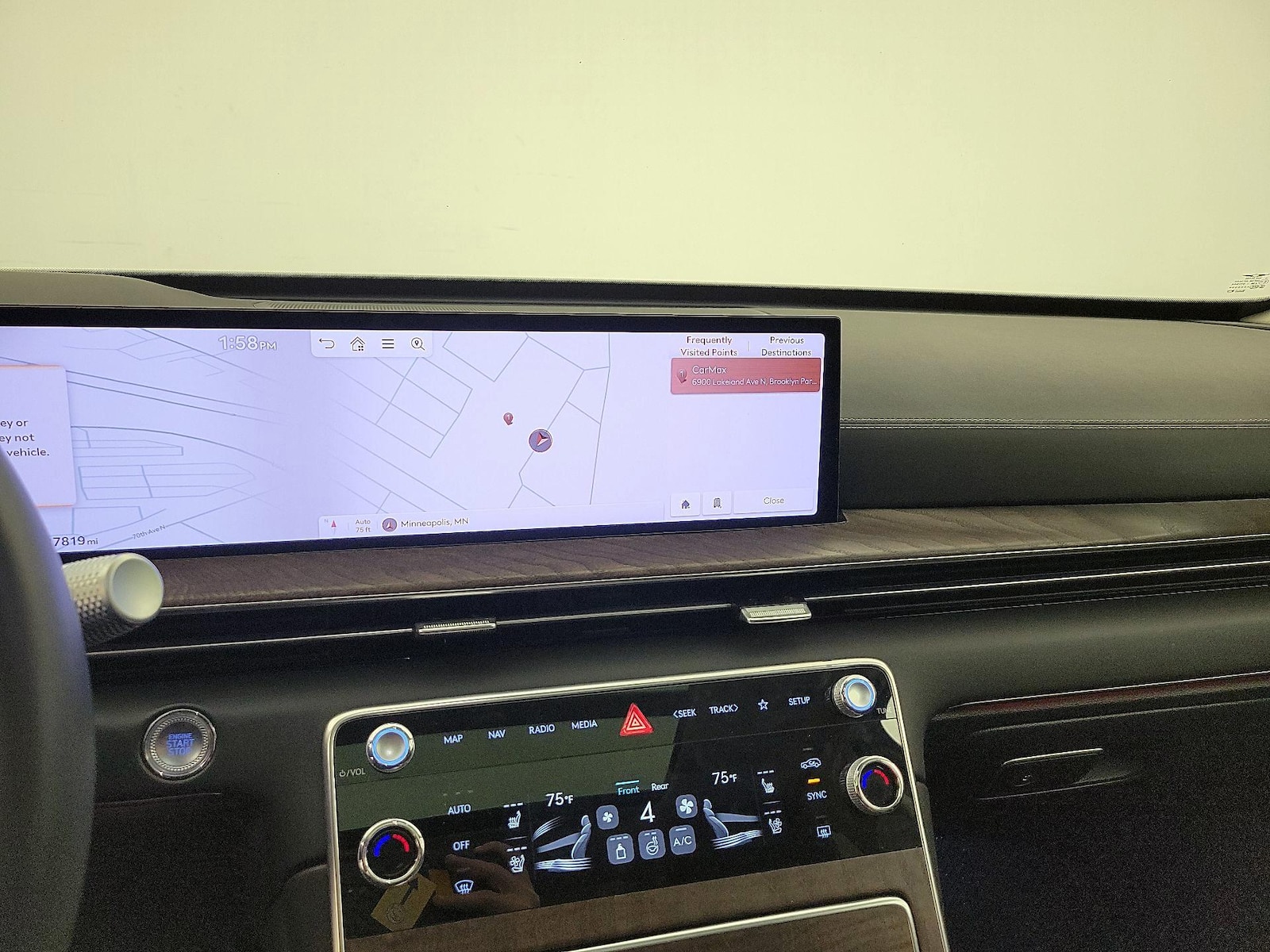 2025 GENESIS GV80 Advanced - Photo 15