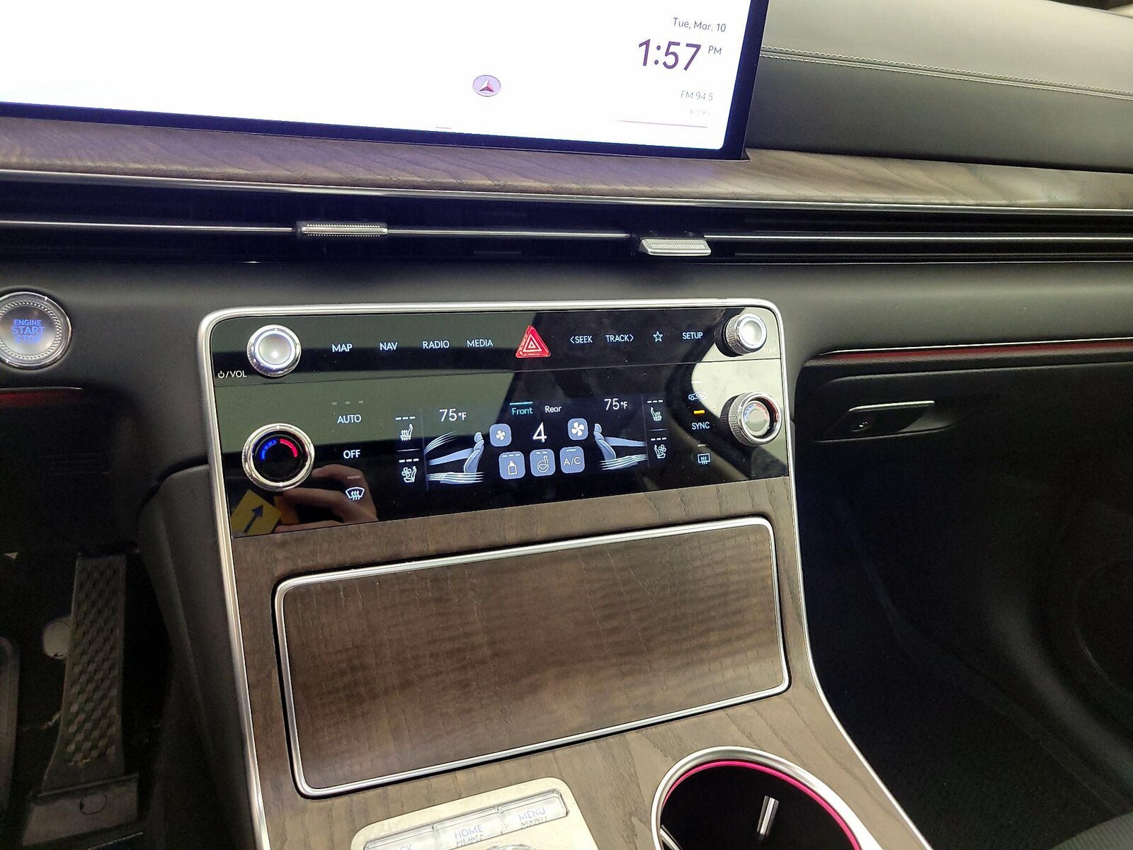 2025 GENESIS GV80 Advanced - Photo 18