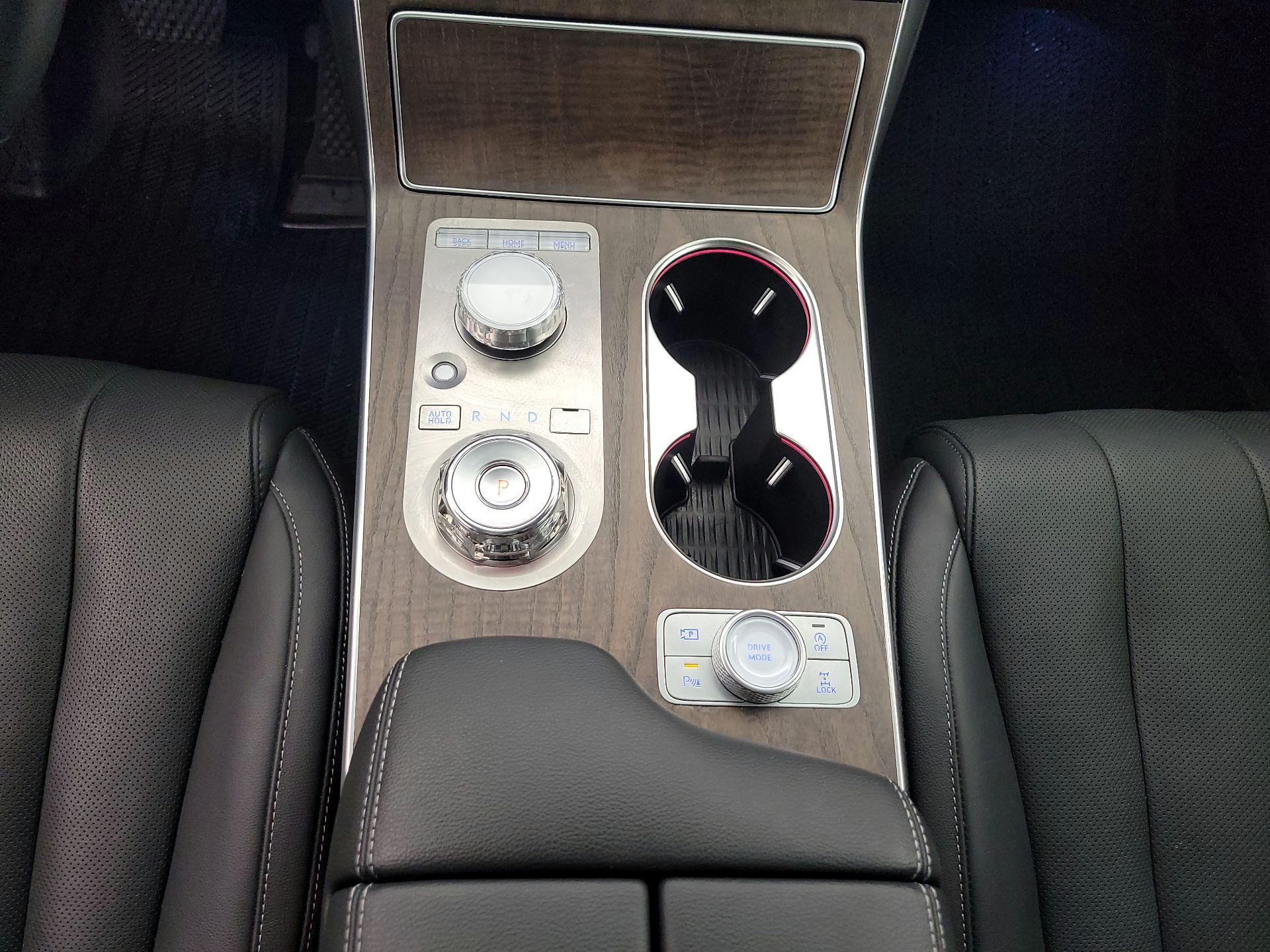 Thumbnail: 2025 Genesis GV80 - 18