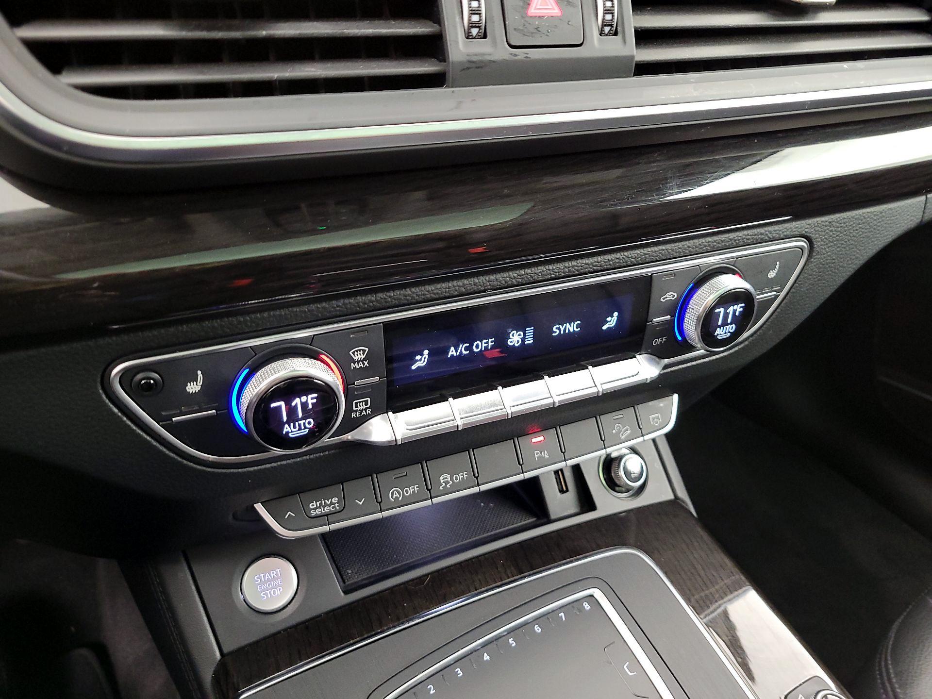 Thumbnail: 2020 Audi Q5 - 17