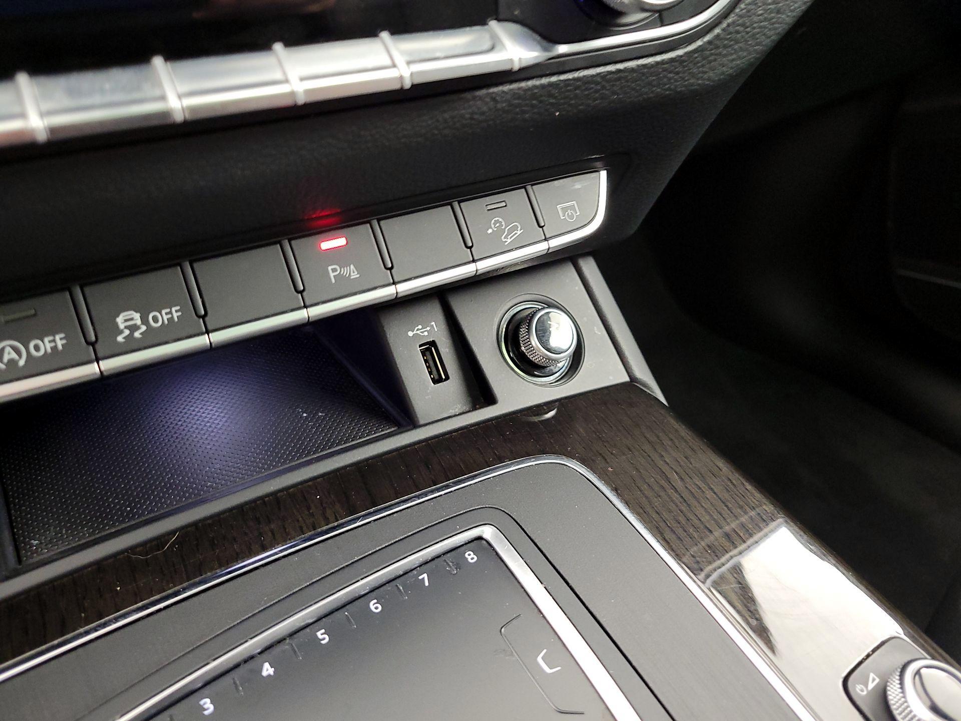 Thumbnail: 2020 Audi Q5 - 19