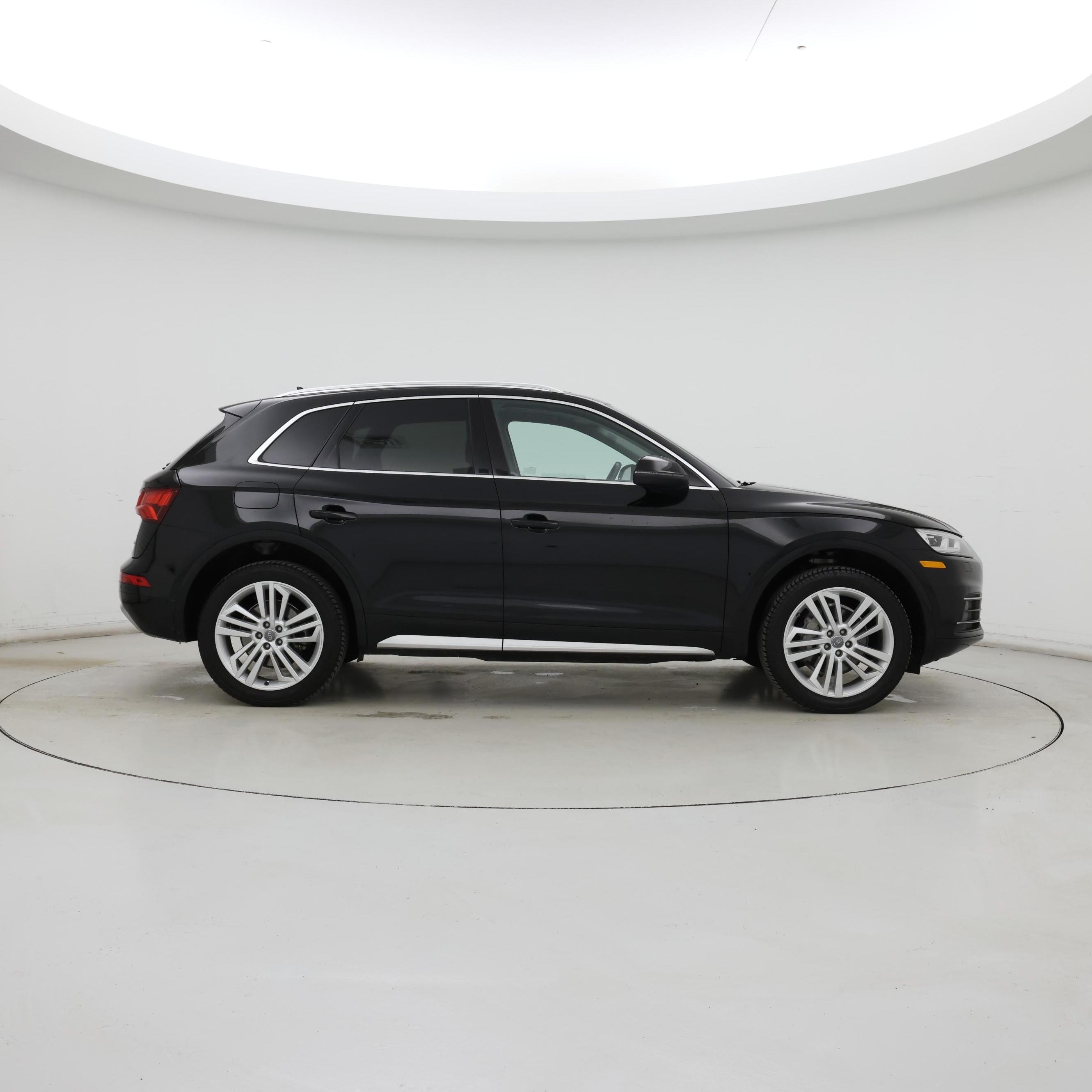 Thumbnail: 2020 Audi Q5 - 7