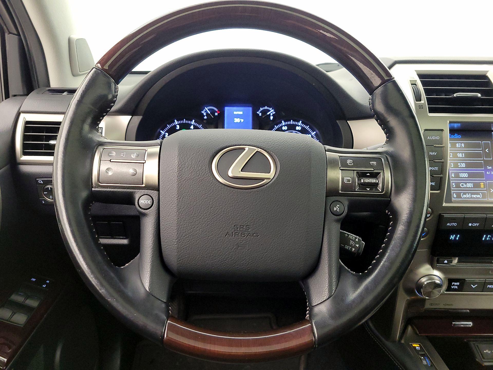 Thumbnail: 2019 Lexus GX - 10