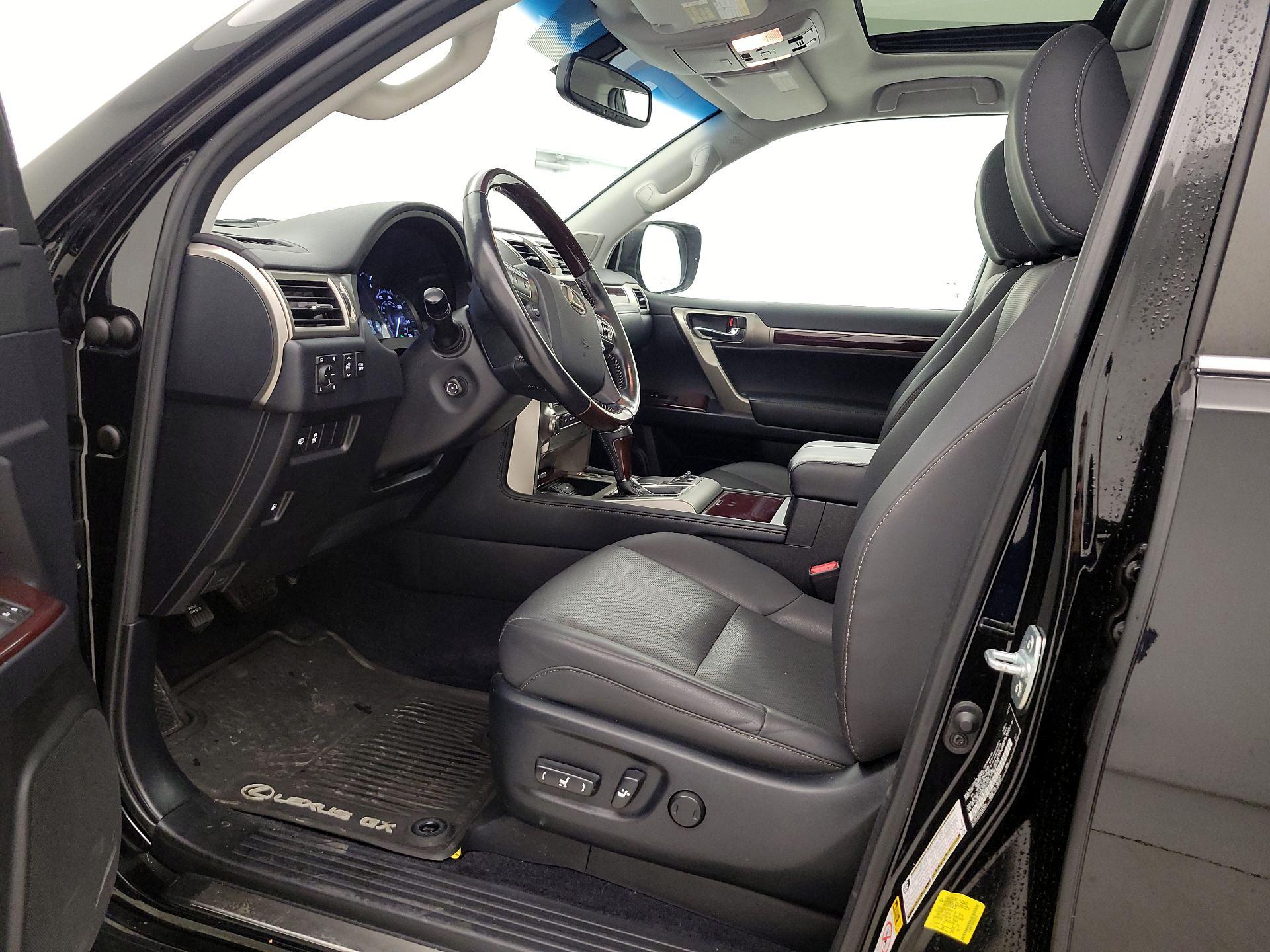 Thumbnail: 2019 Lexus GX - 11