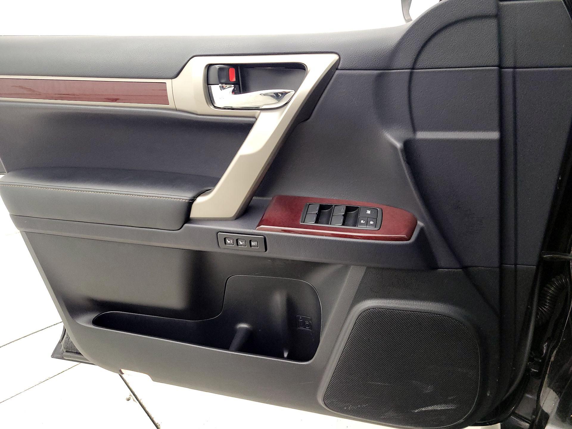 Thumbnail: 2019 Lexus GX - 12