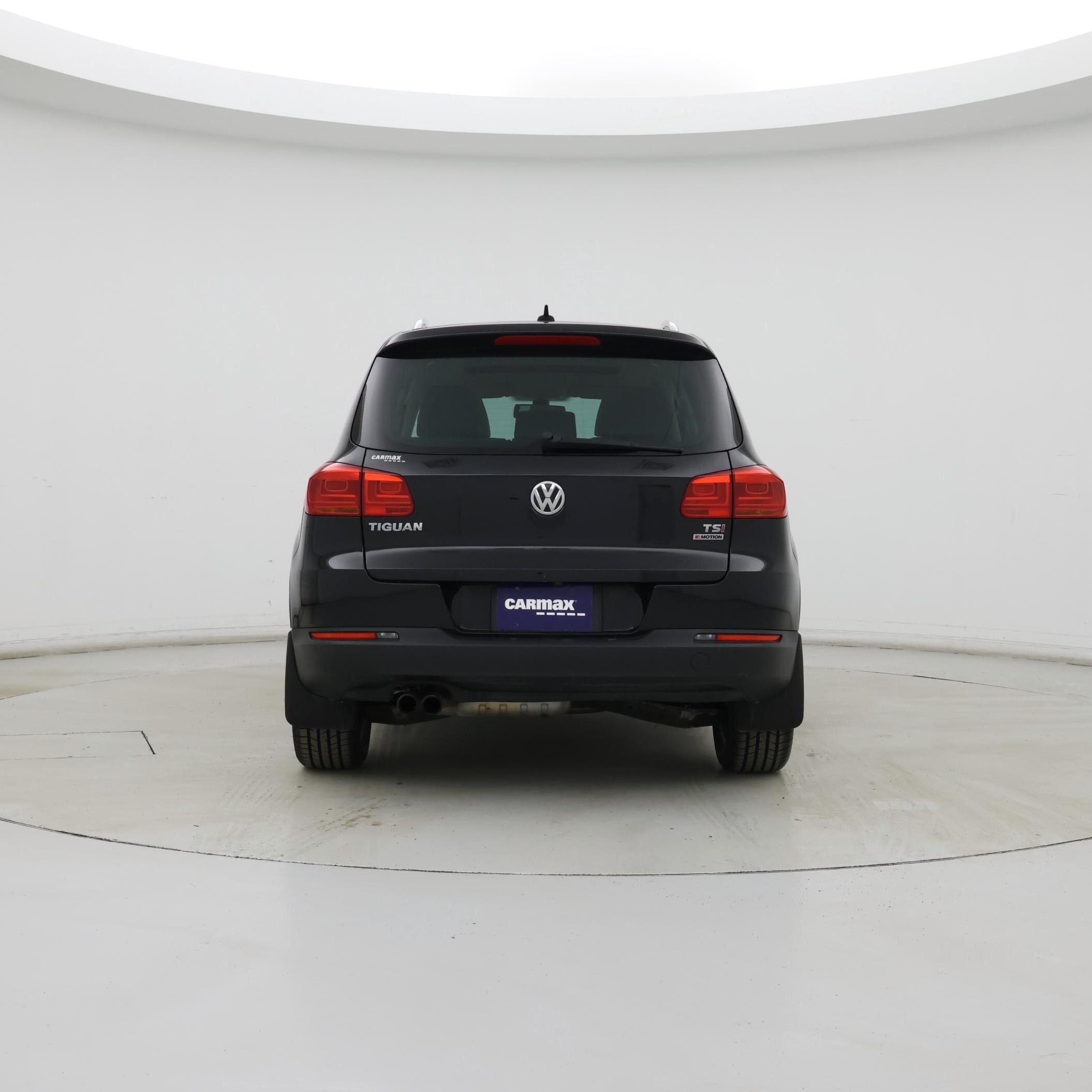 Thumbnail: 2017 Volkswagen Tiguan - 6