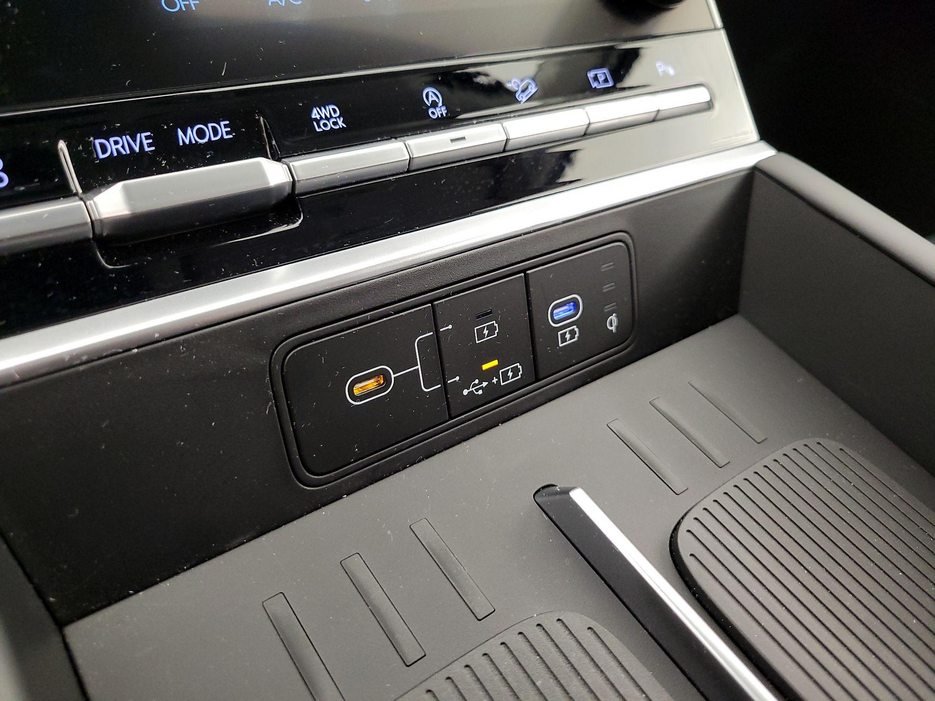 Thumbnail: 2025 Hyundai Santa Fe - 18