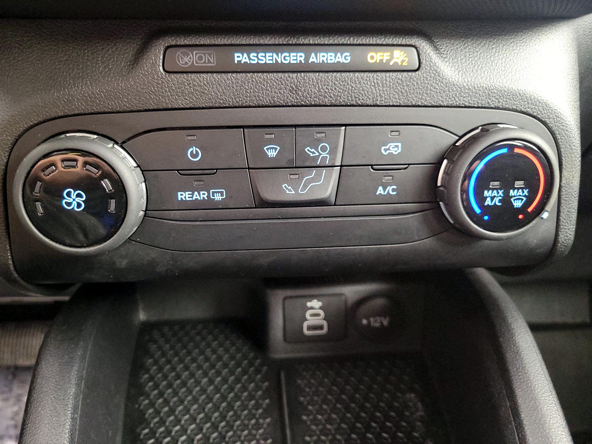 Thumbnail: 2023 Ford Bronco Sport - 16