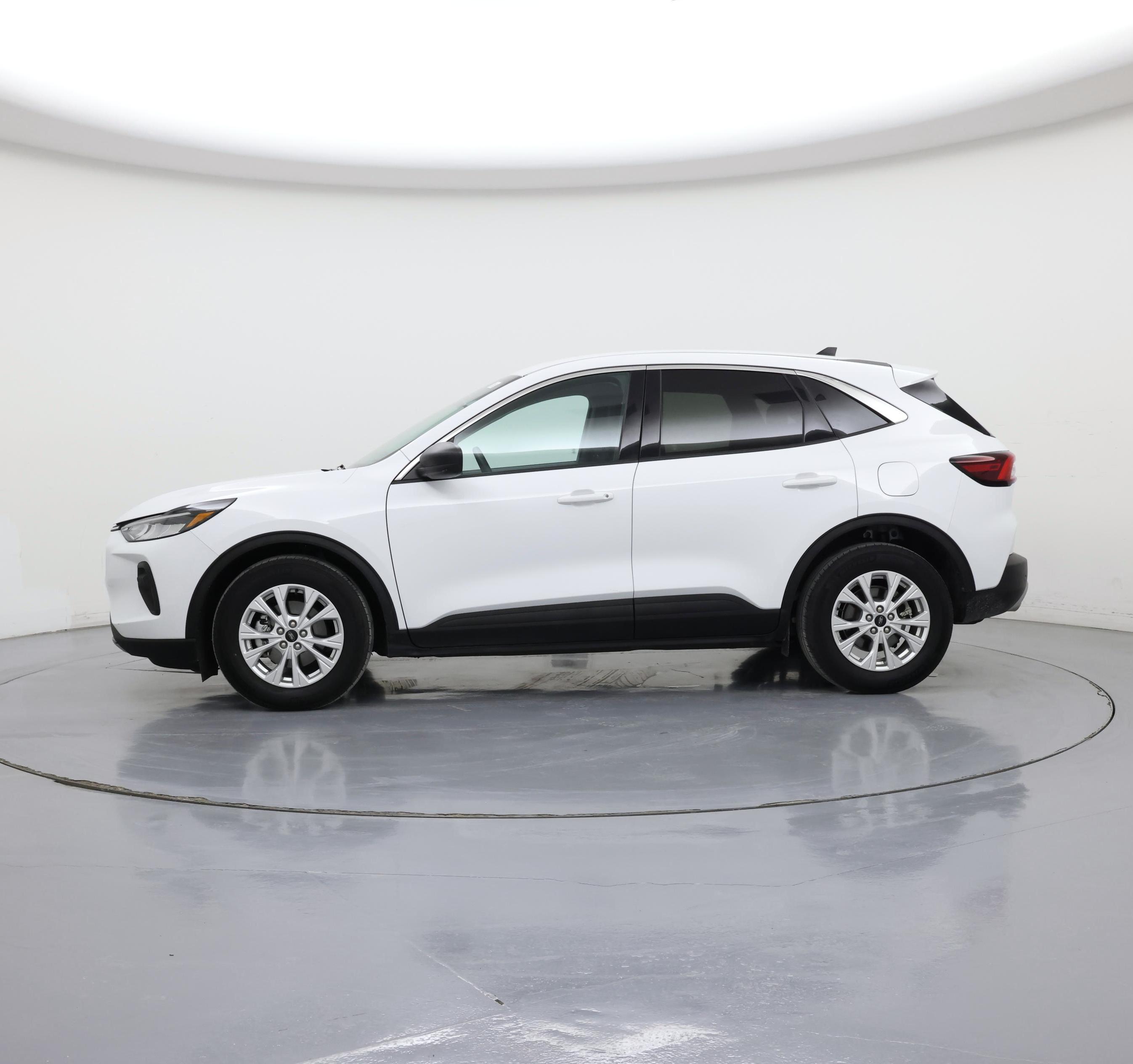 Thumbnail: 2023 Ford Escape - 3