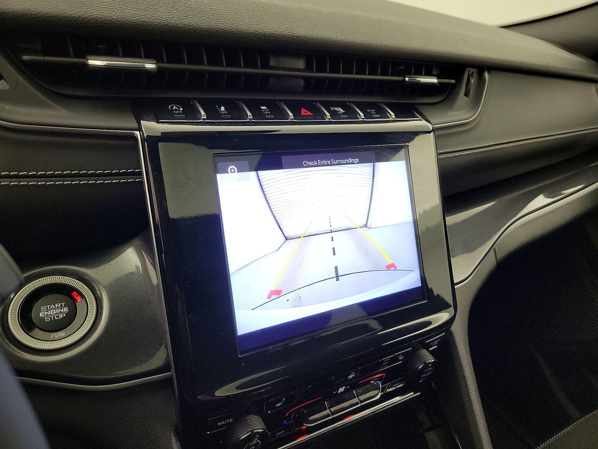 Thumbnail: 2023 Jeep Grand Cherokee - 14