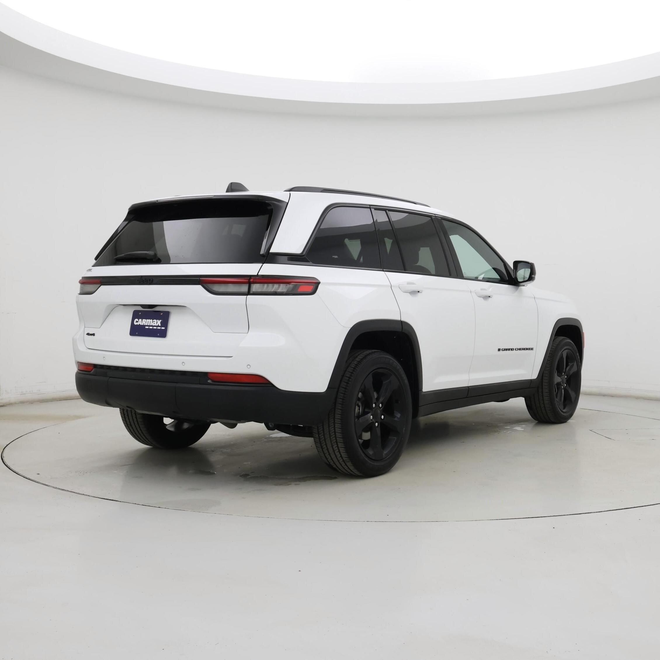 Thumbnail: 2023 Jeep Grand Cherokee - 8