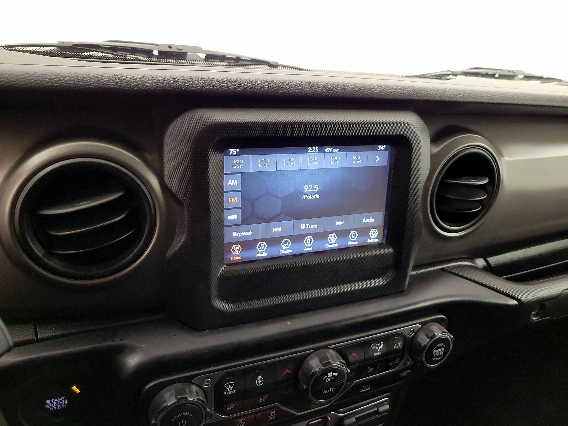 Thumbnail: 2022 Jeep Gladiator - 15