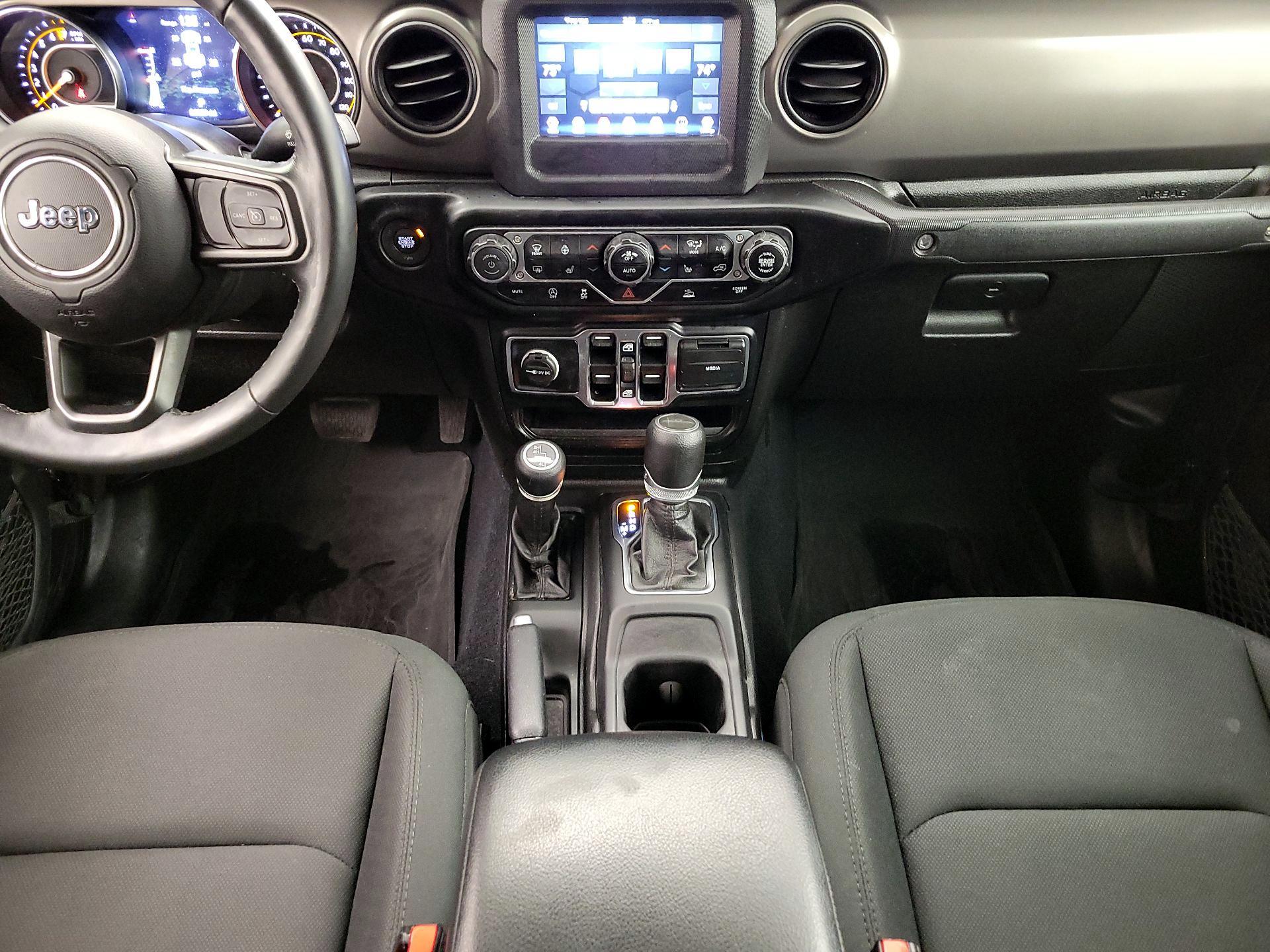 Thumbnail: 2022 Jeep Gladiator - 17