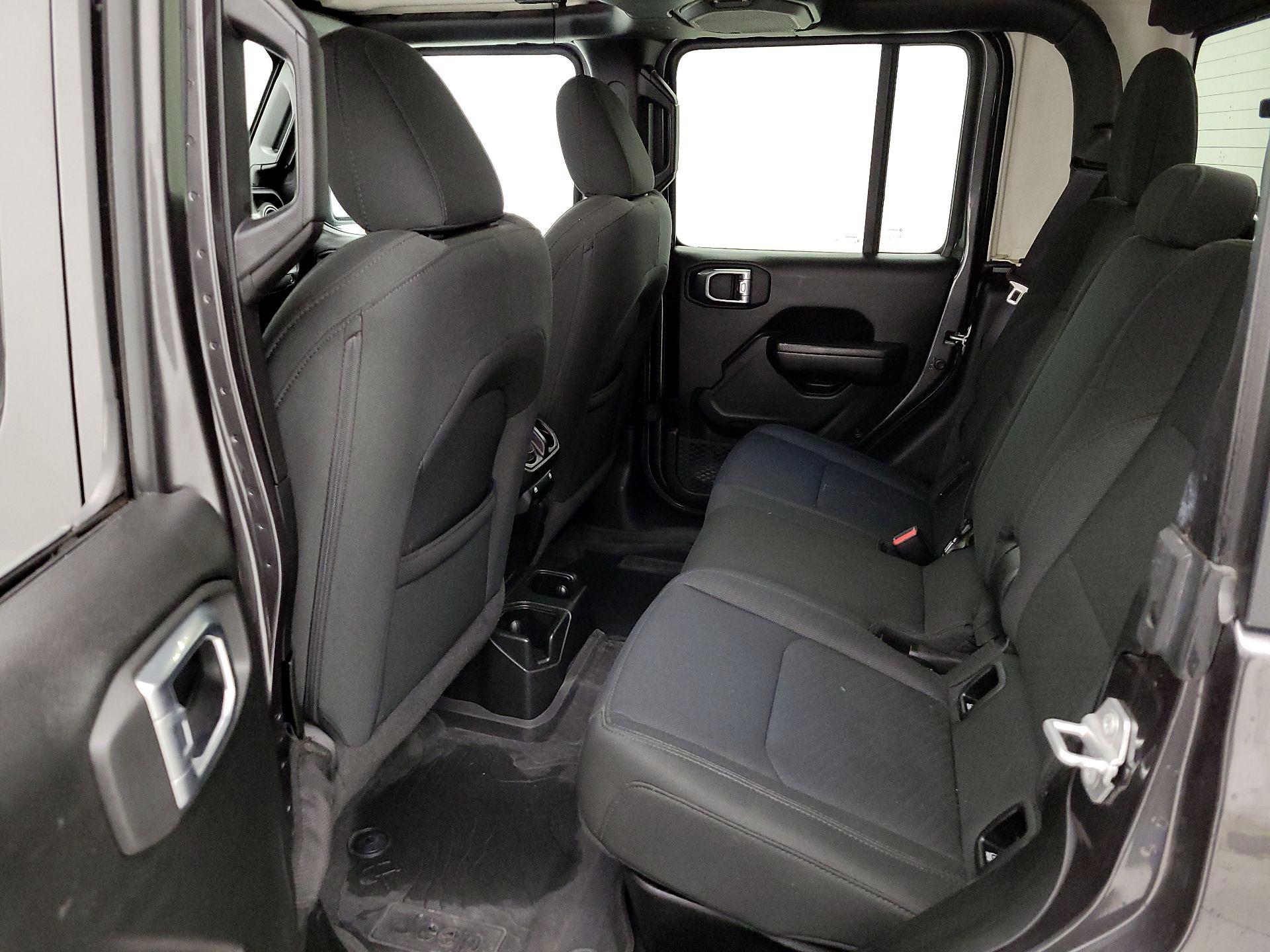 Thumbnail: 2022 Jeep Gladiator - 19