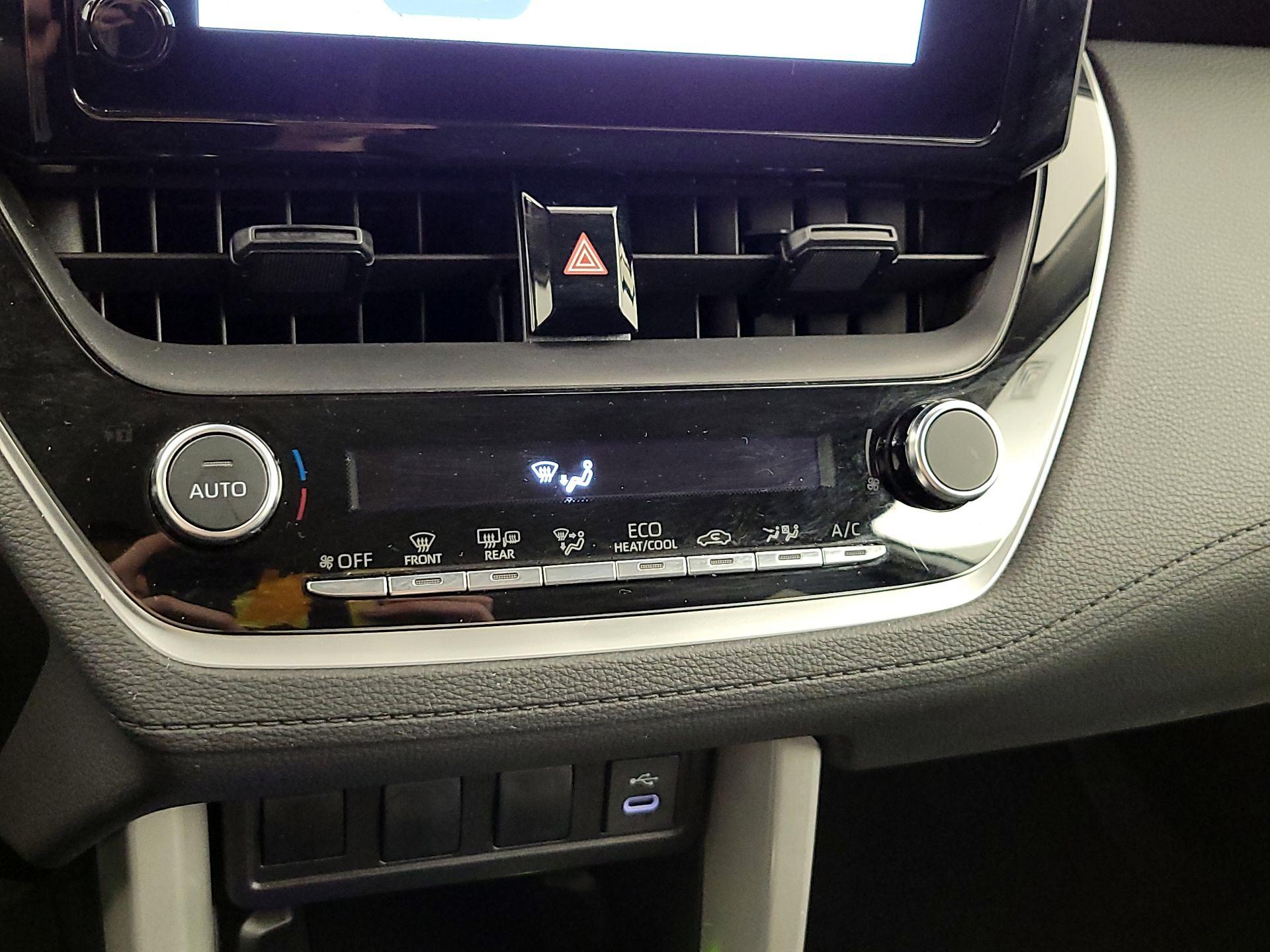 Thumbnail: 2025 Toyota Corolla Cross - 16