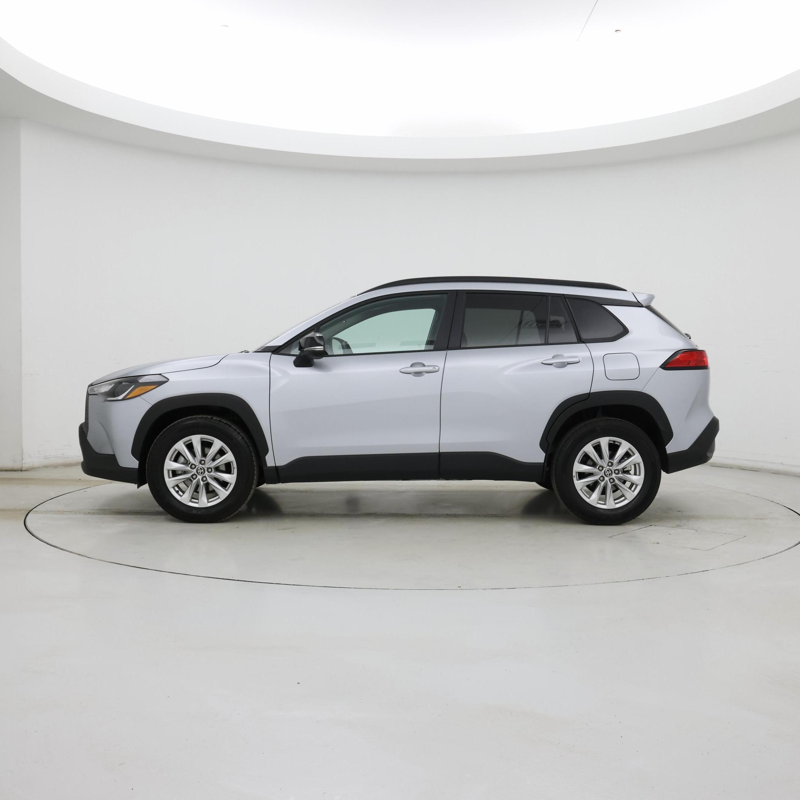 Thumbnail: 2025 Toyota Corolla Cross - 3