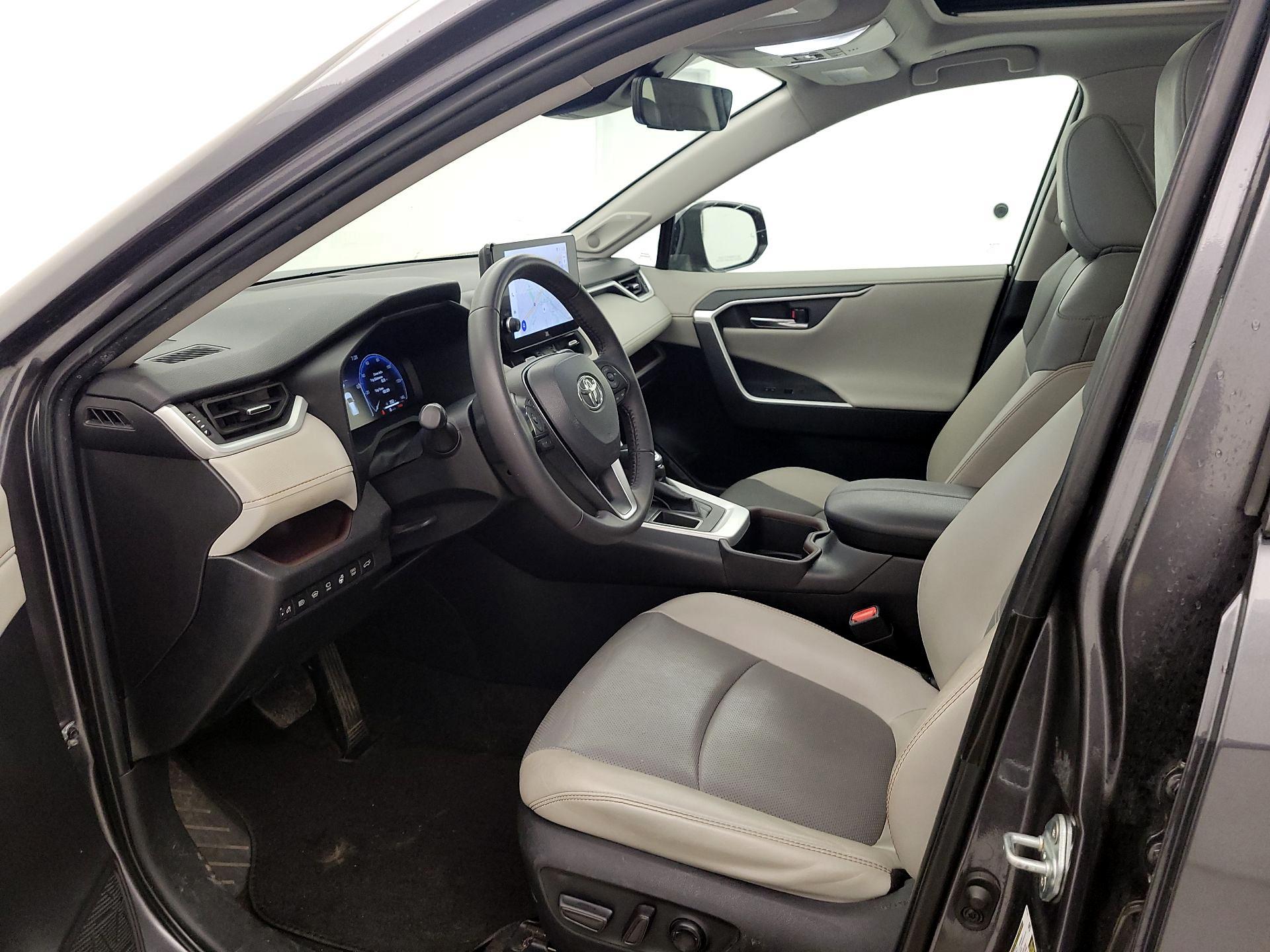 Thumbnail: 2024 Toyota RAV4 - 11