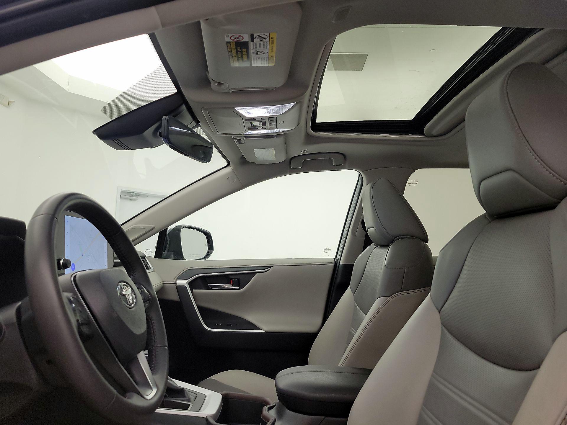 Thumbnail: 2024 Toyota RAV4 - 20