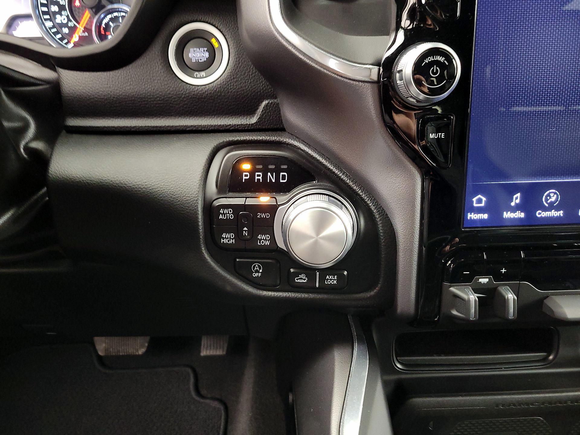 Thumbnail: 2023 RAM 1500 - 18