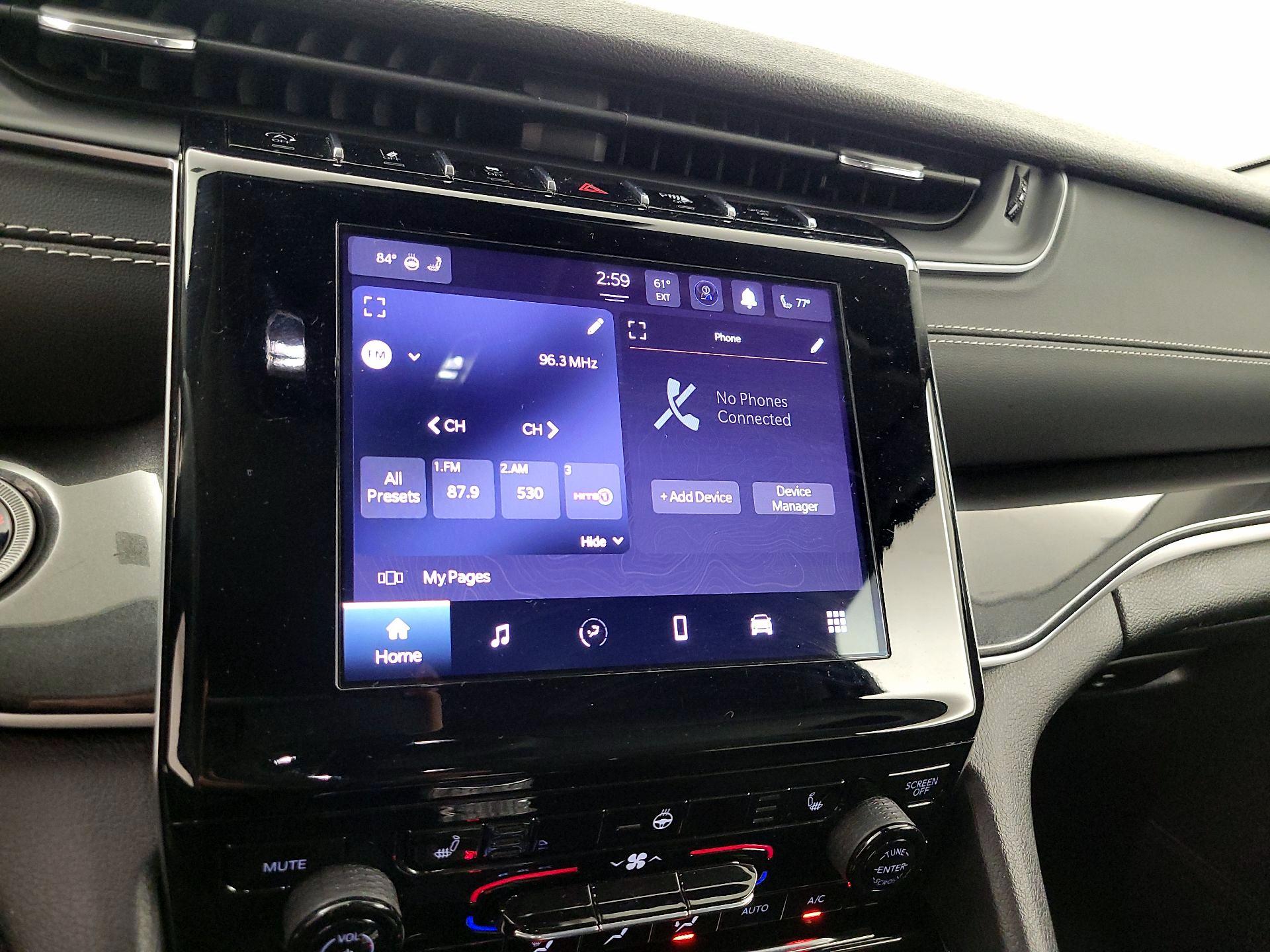 Thumbnail: 2022 Jeep Grand Cherokee - 15