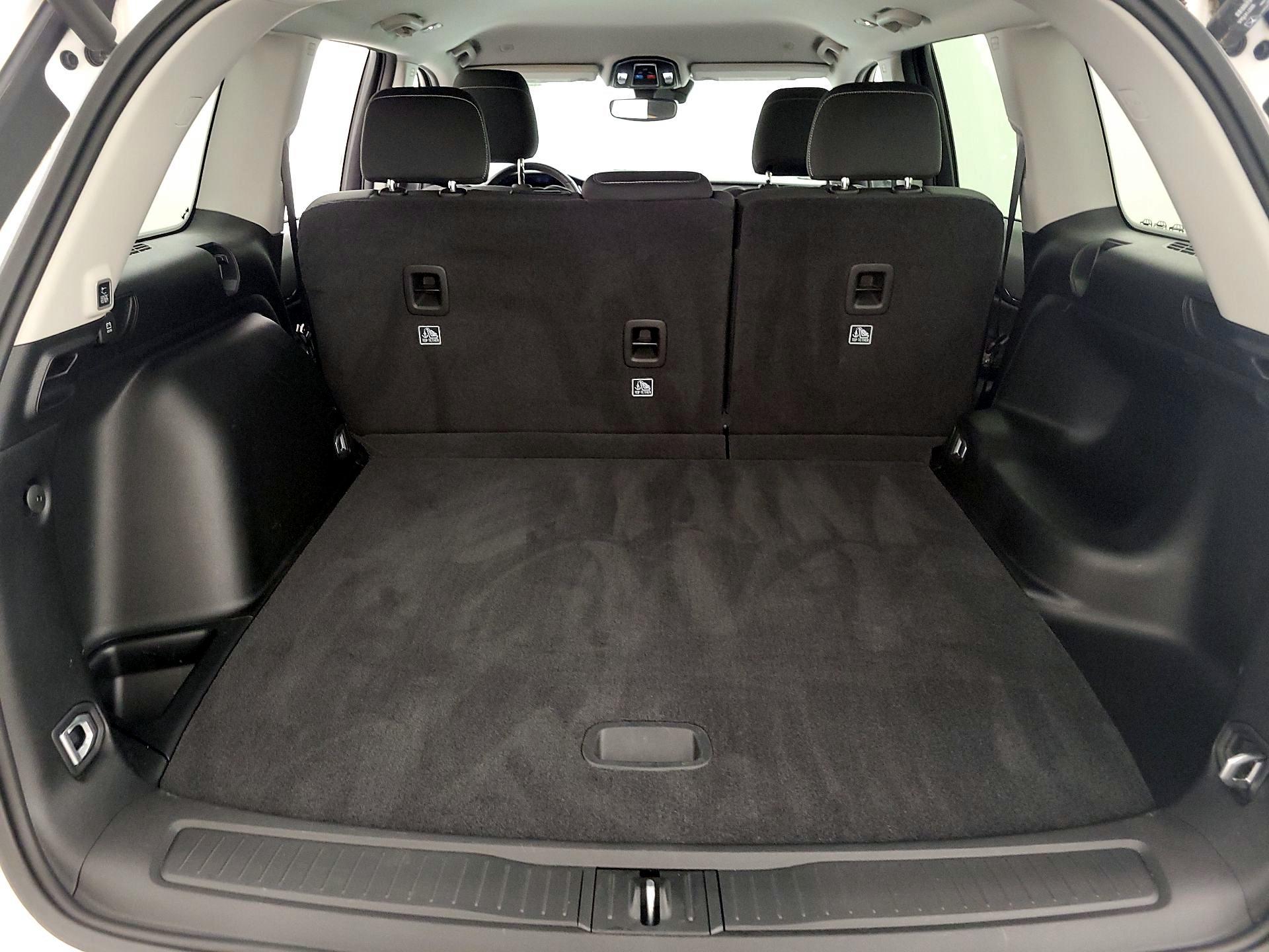 Thumbnail: 2022 Jeep Grand Cherokee - 20