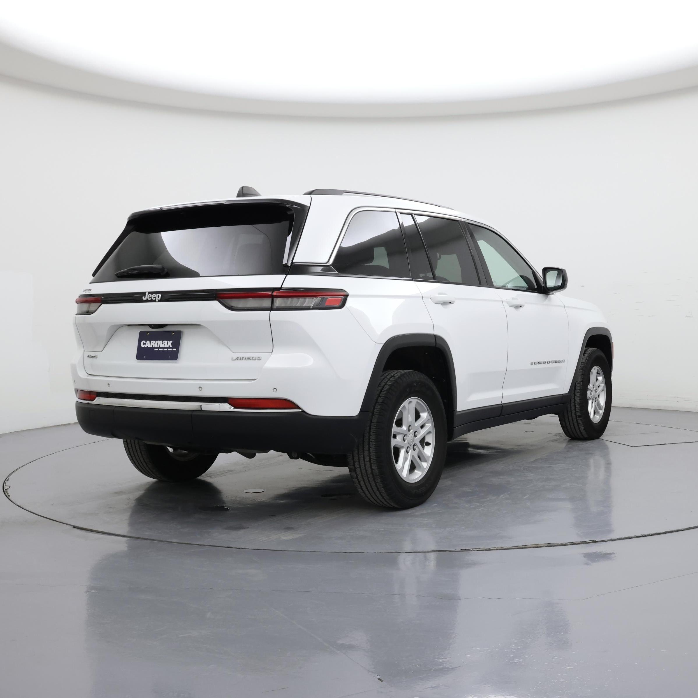 Thumbnail: 2022 Jeep Grand Cherokee - 8