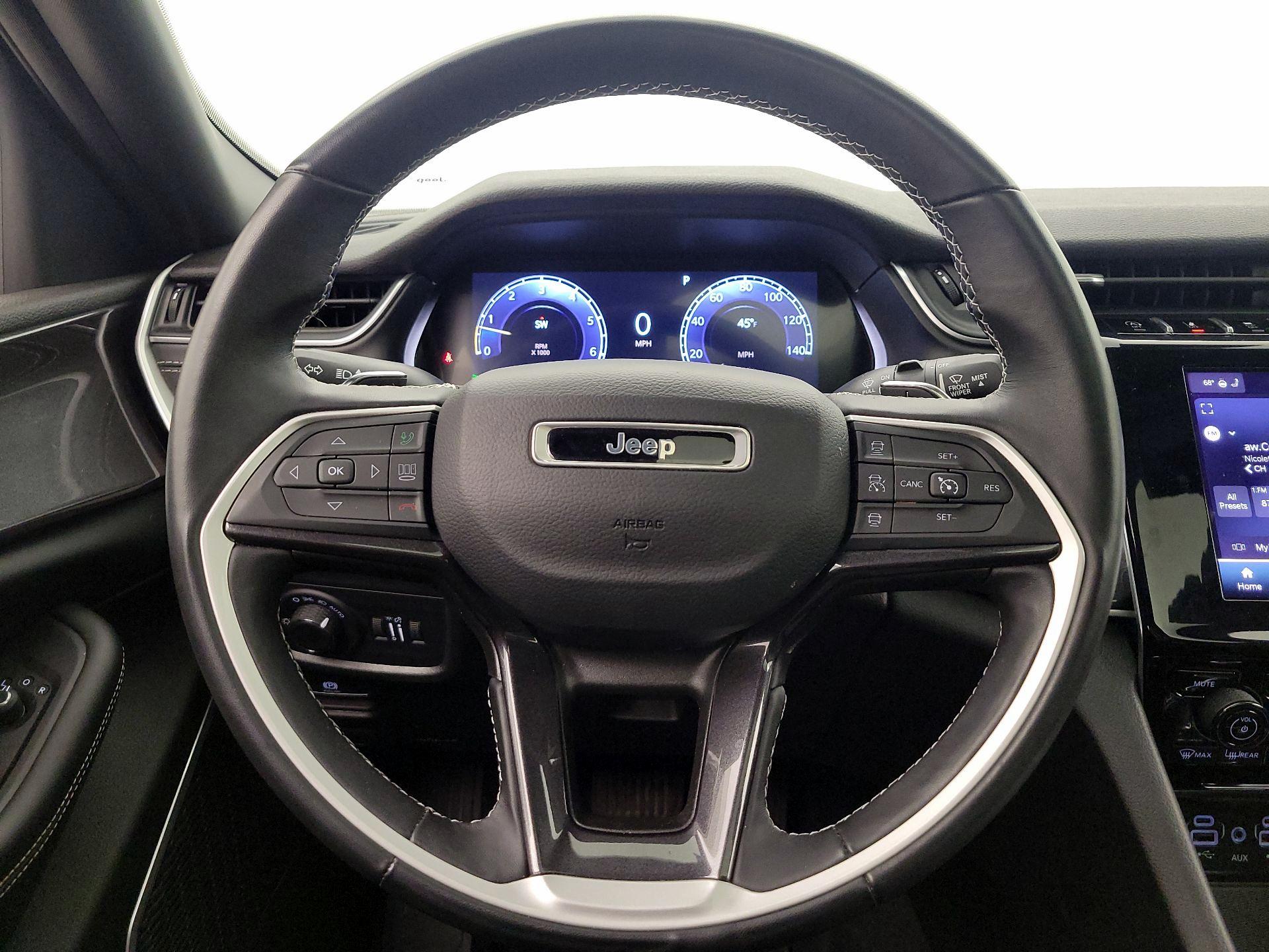 Thumbnail: 2022 Jeep Grand Cherokee - 10