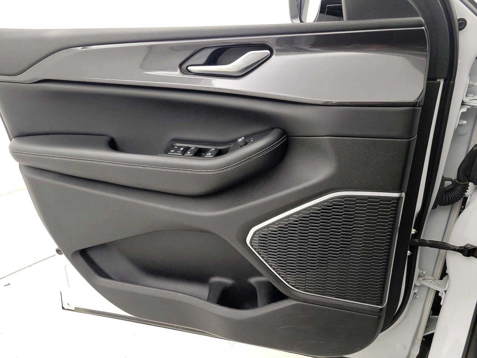 2022 Jeep Grand Cherokee Altitude - Photo 13