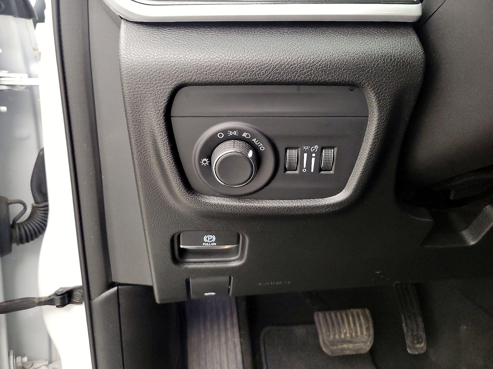 2022 Jeep Grand Cherokee Altitude - Photo 14