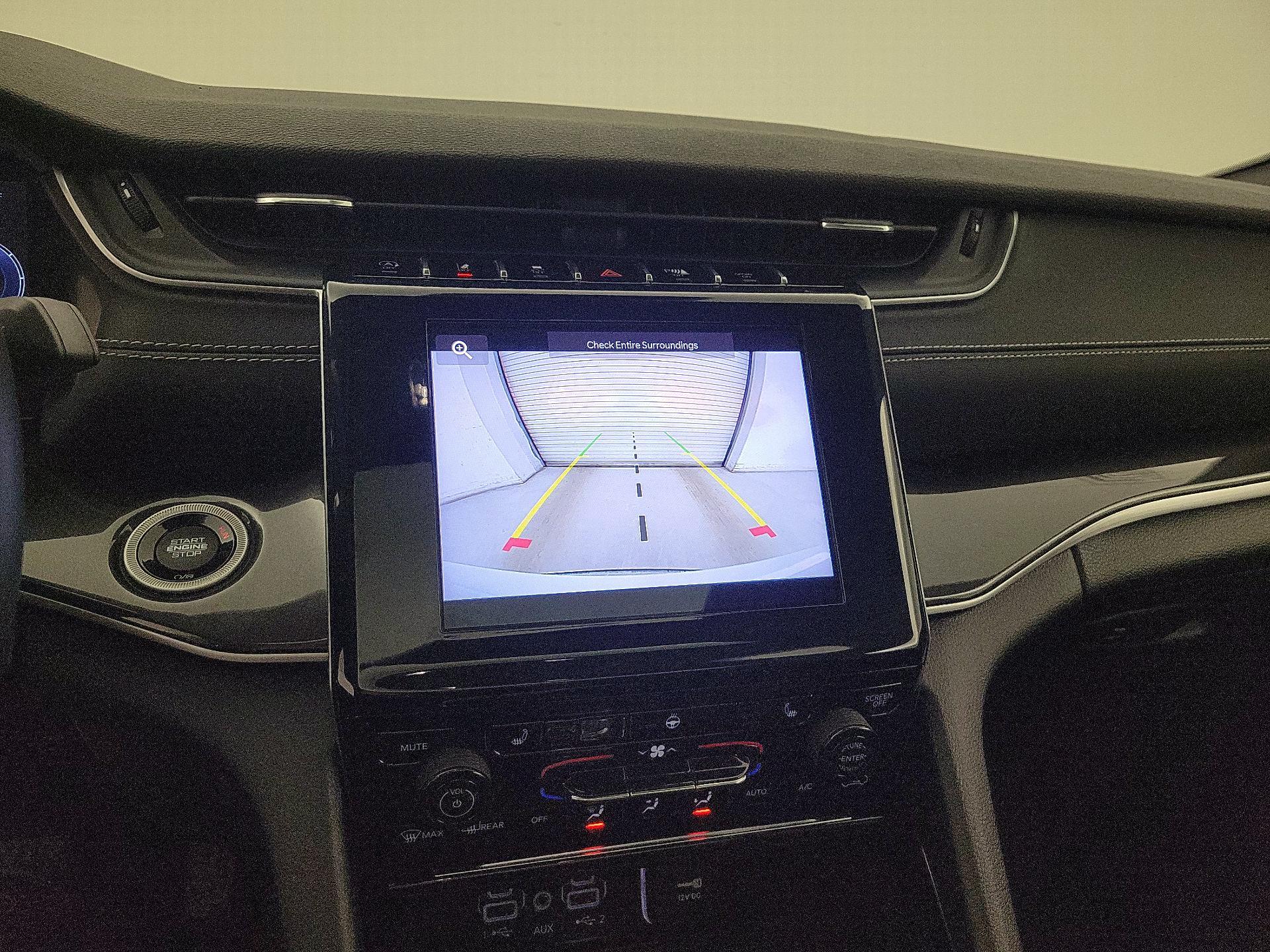 Thumbnail: 2022 Jeep Grand Cherokee - 14