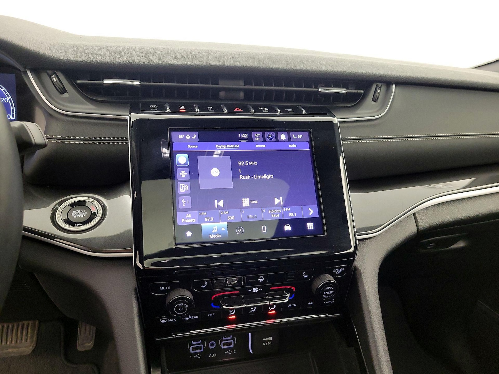 2022 Jeep Grand Cherokee Altitude - Photo 16