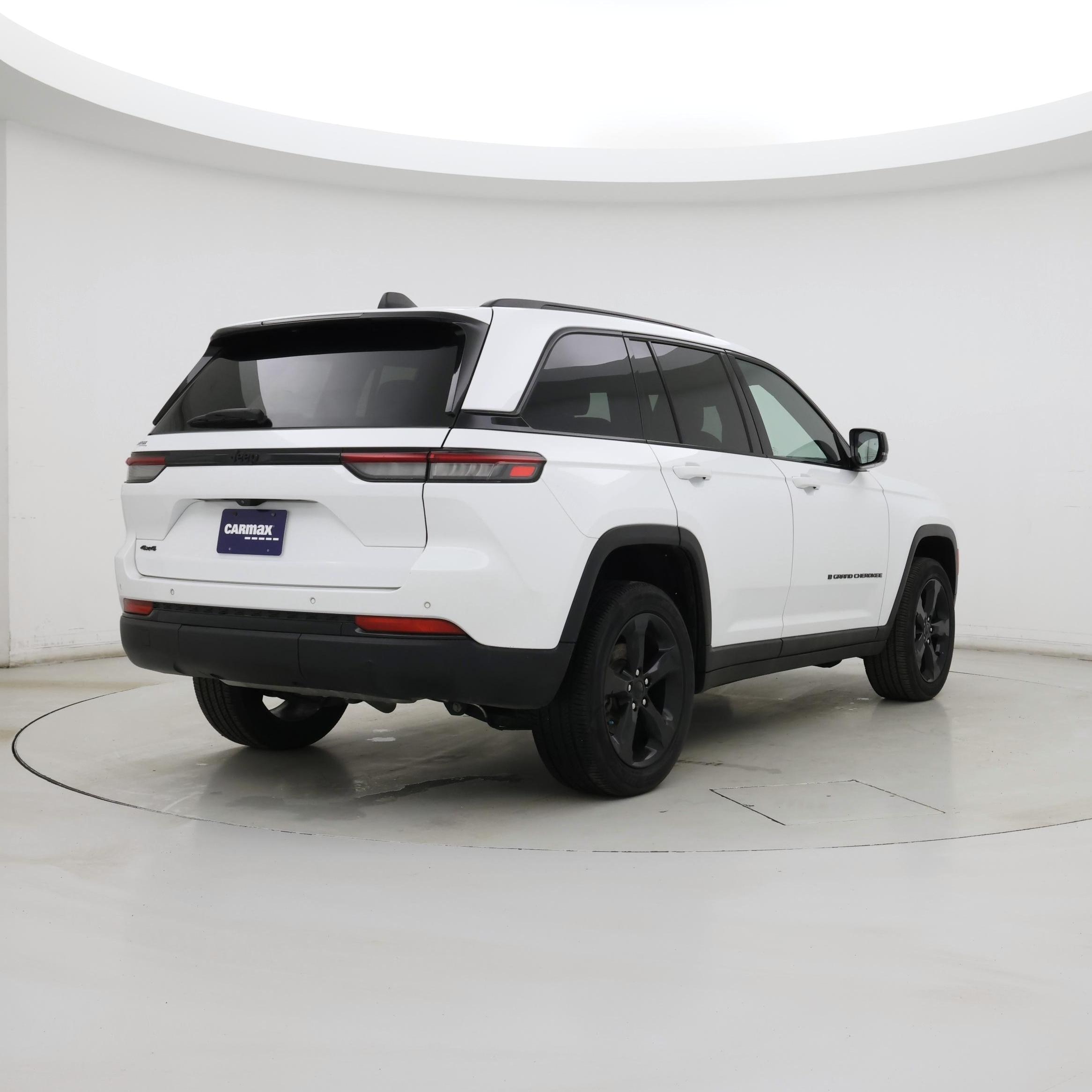 Thumbnail: 2022 Jeep Grand Cherokee - 8