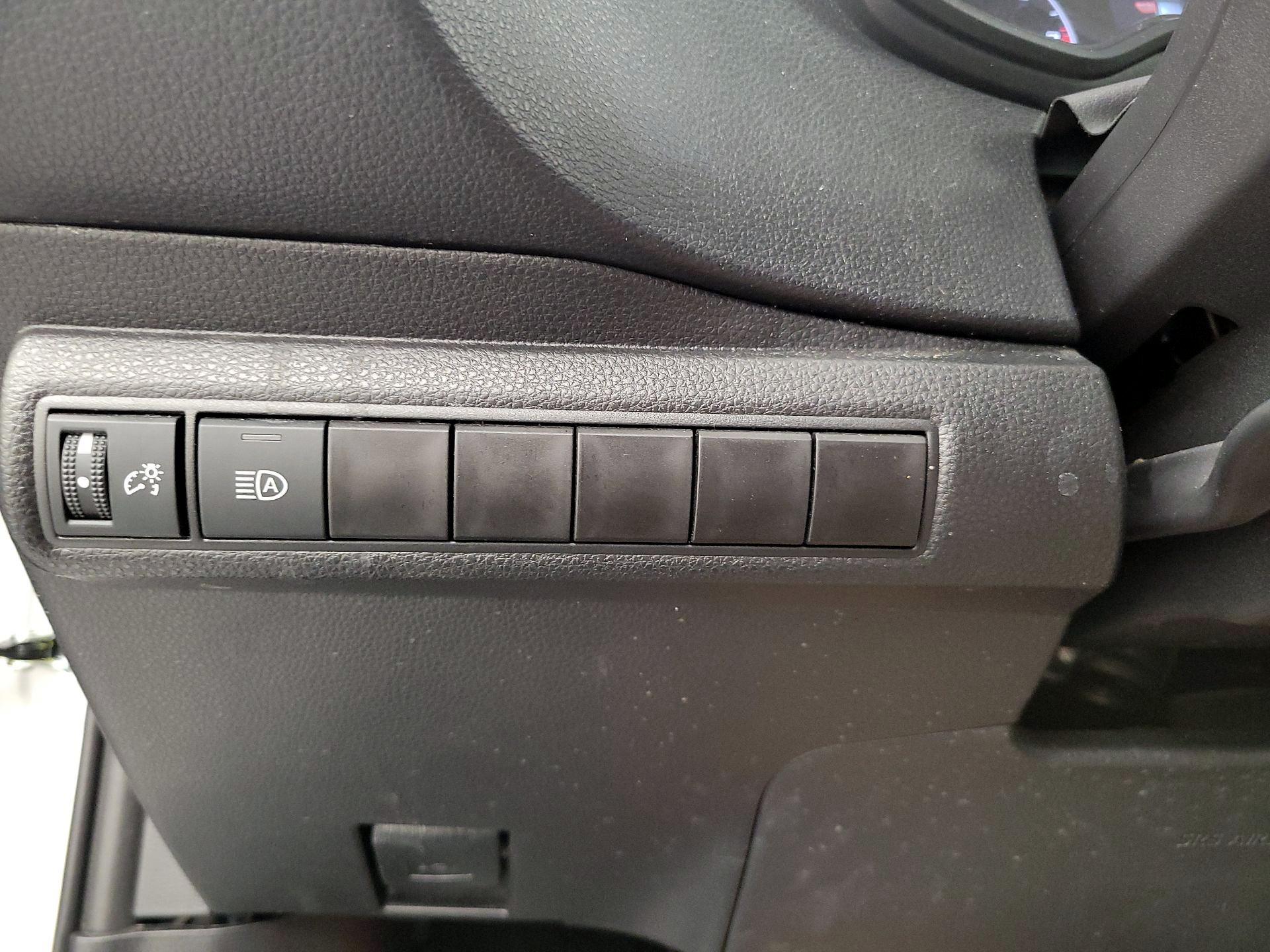 Thumbnail: 2025 Toyota Corolla - 13