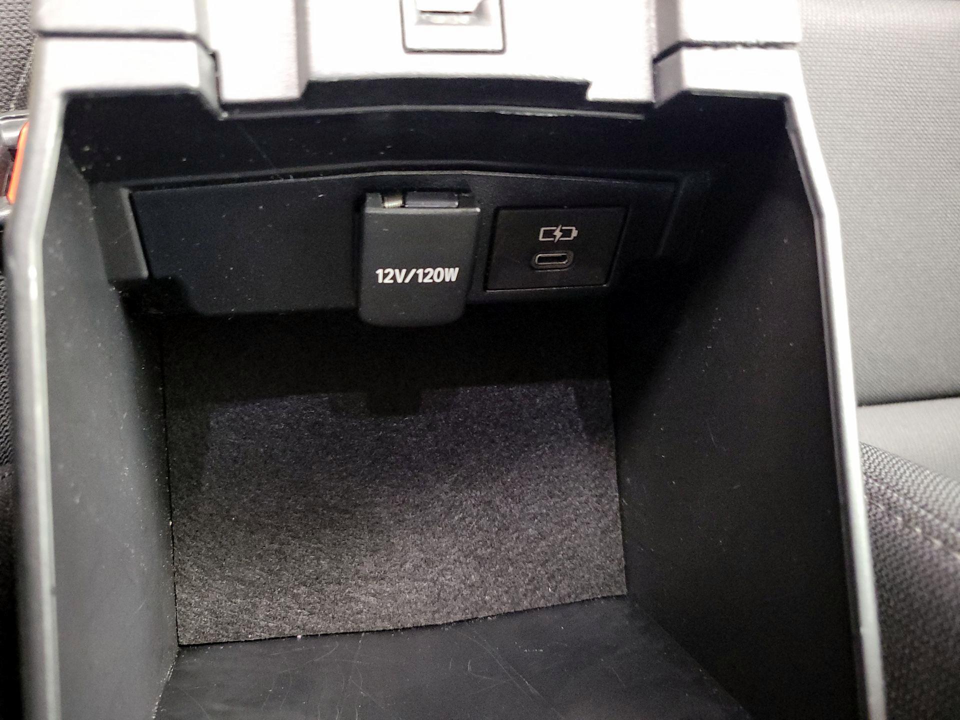 Thumbnail: 2025 Toyota Corolla - 18