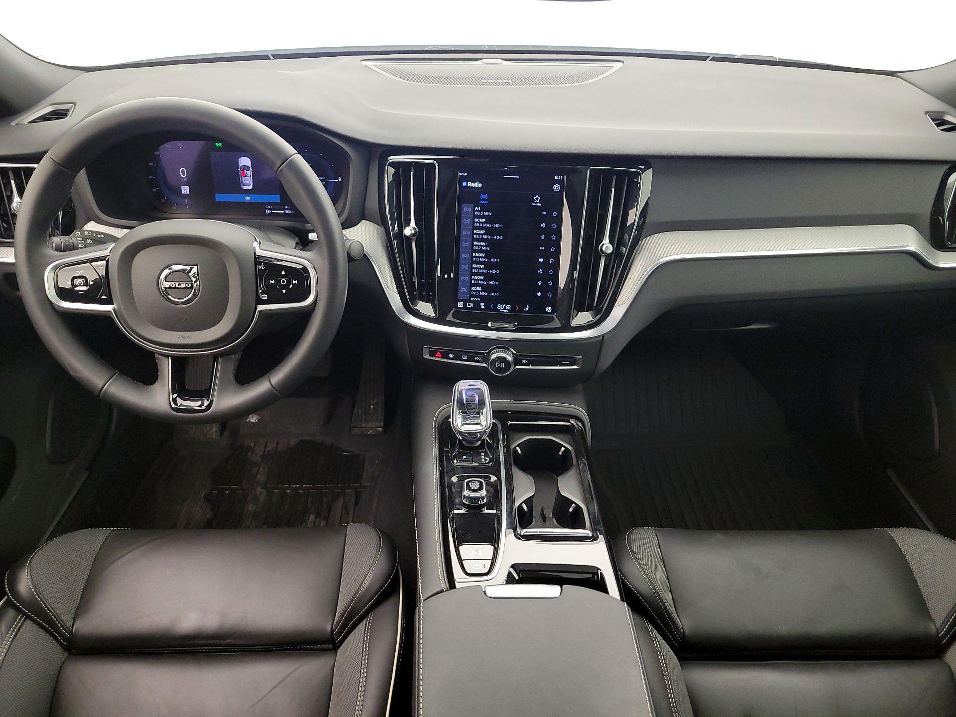 Thumbnail: 2024 Volvo S60 - 9