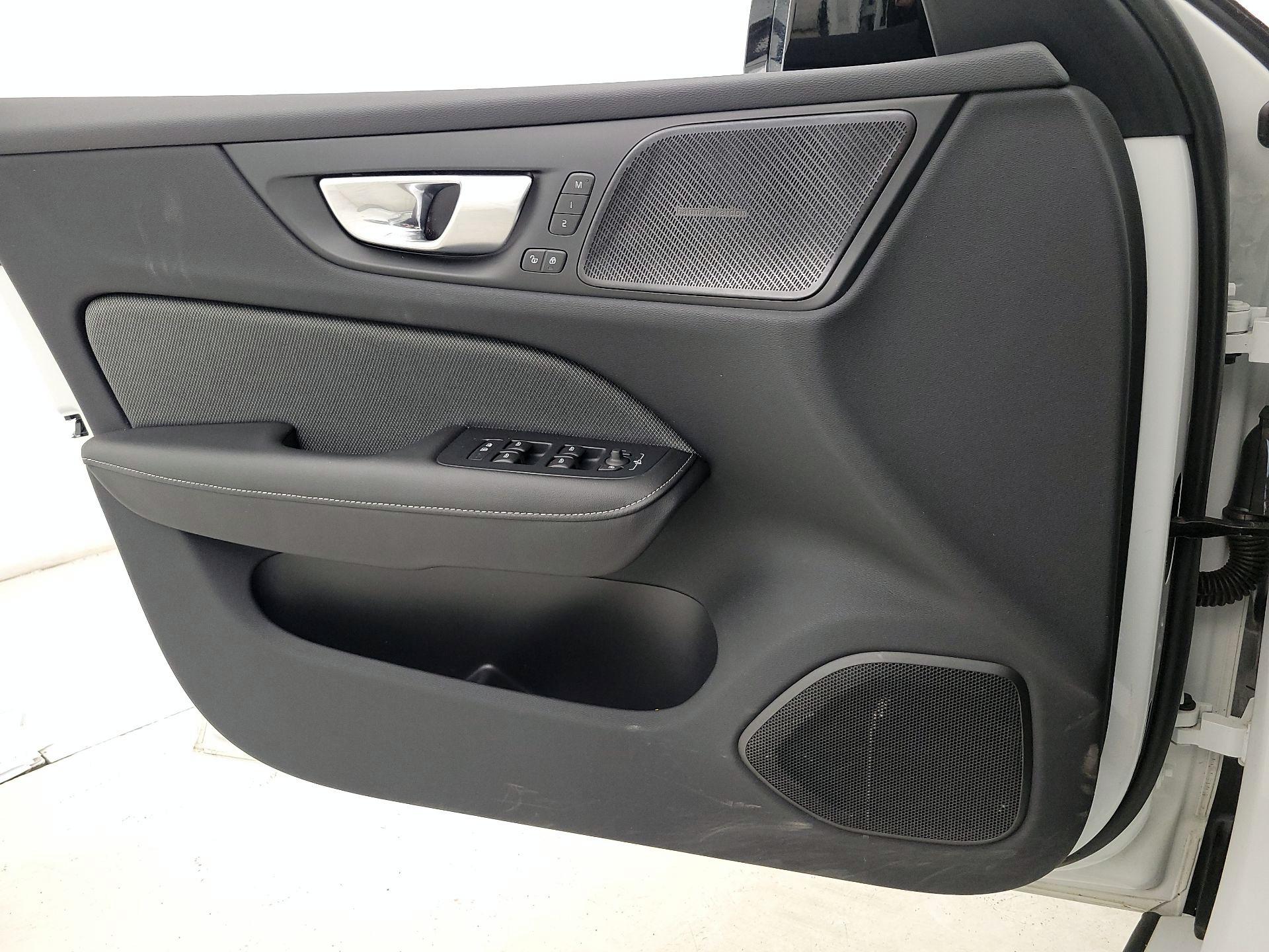 Thumbnail: 2024 Volvo S60 - 12